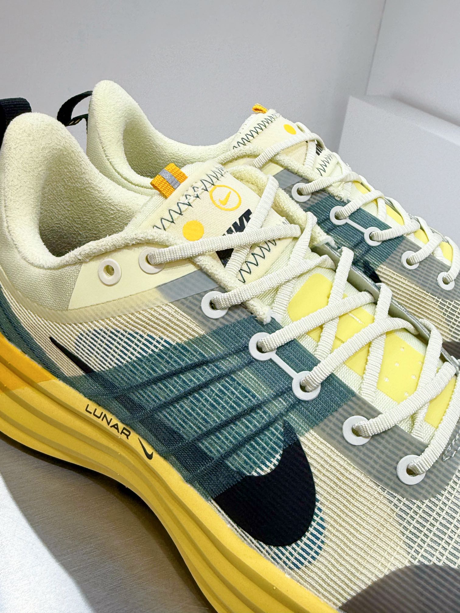 Nike Male Running Shoes Mesh Gray Breathable M-l-s