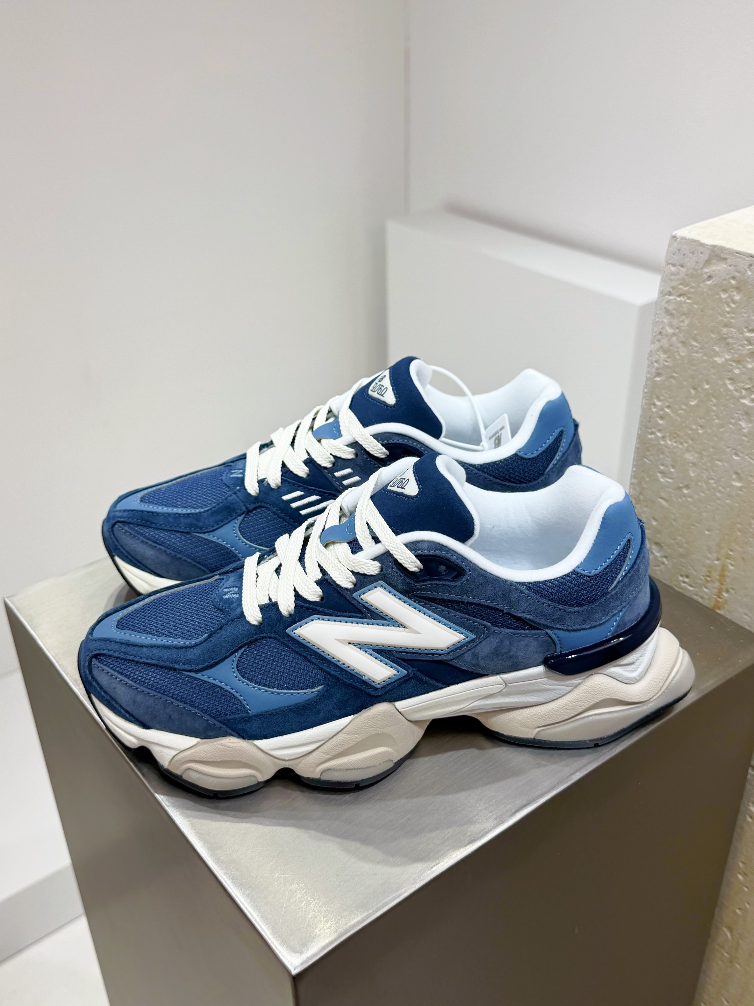 New Balance Male Basic Shoes White L