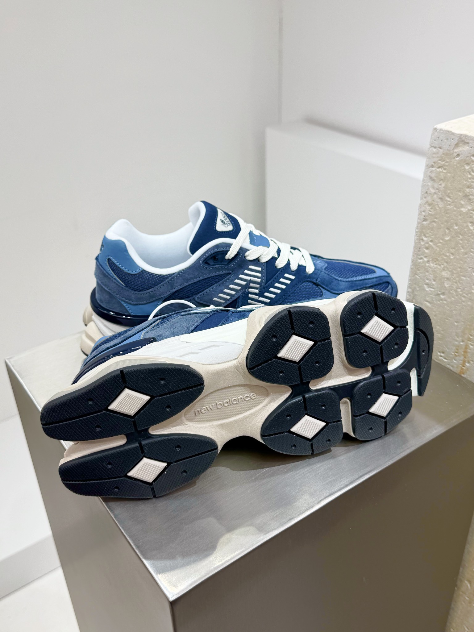 New Balance Male Basic Shoes White L