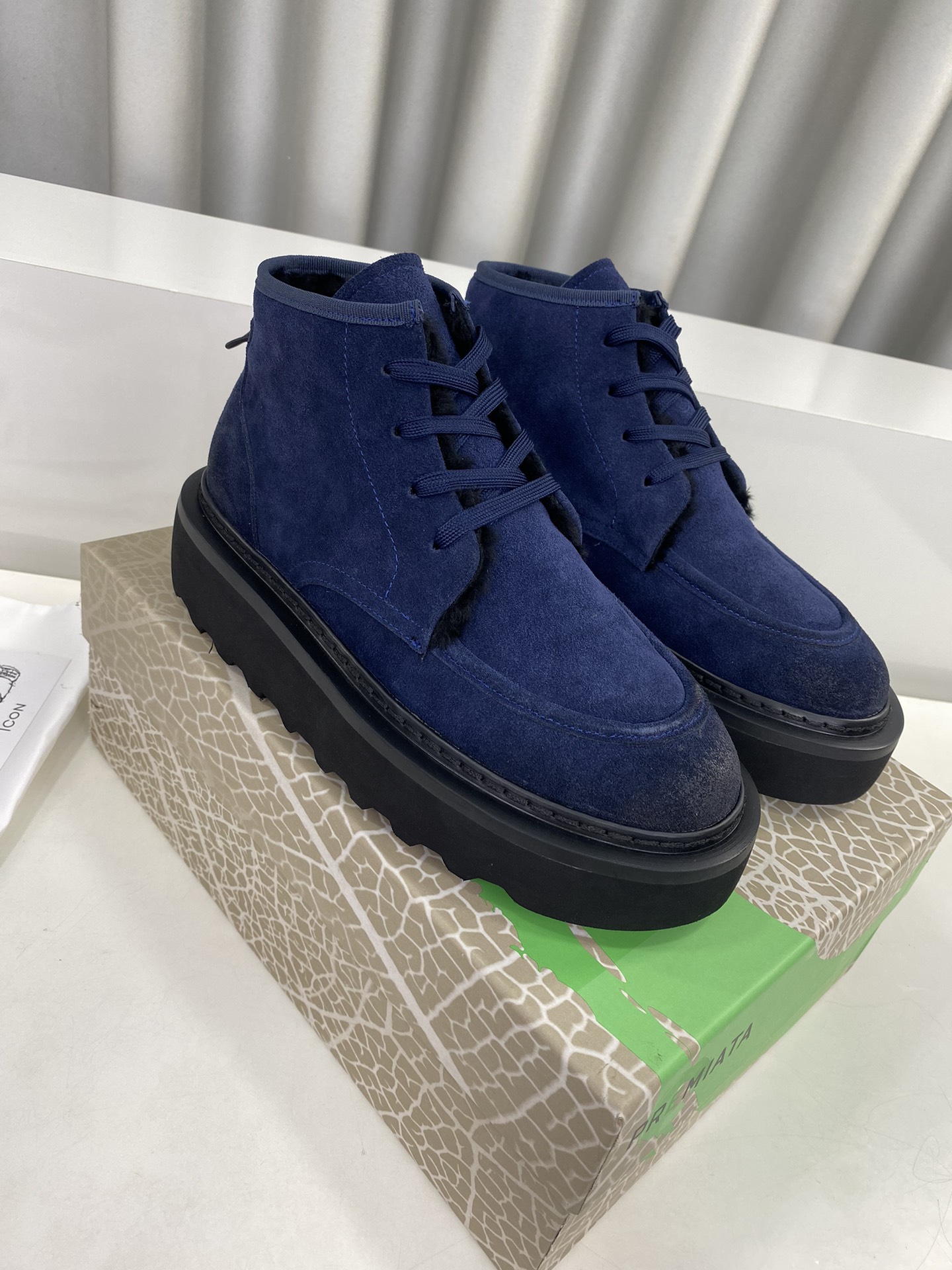 Premiata Male Basic Shoes M-l