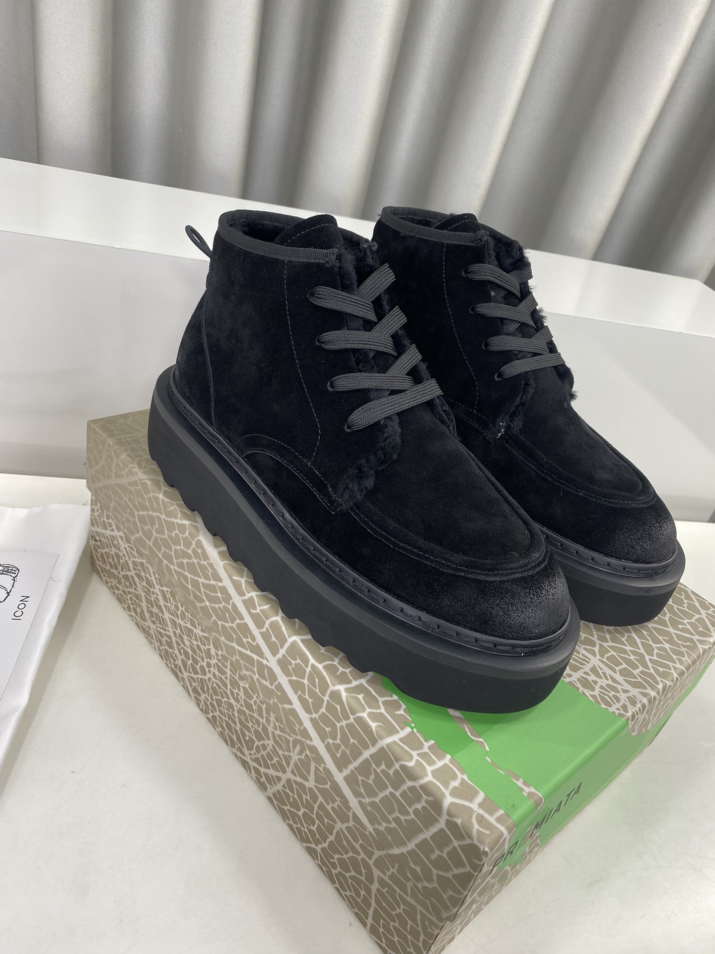 Premiata Male Basic Shoes M-l