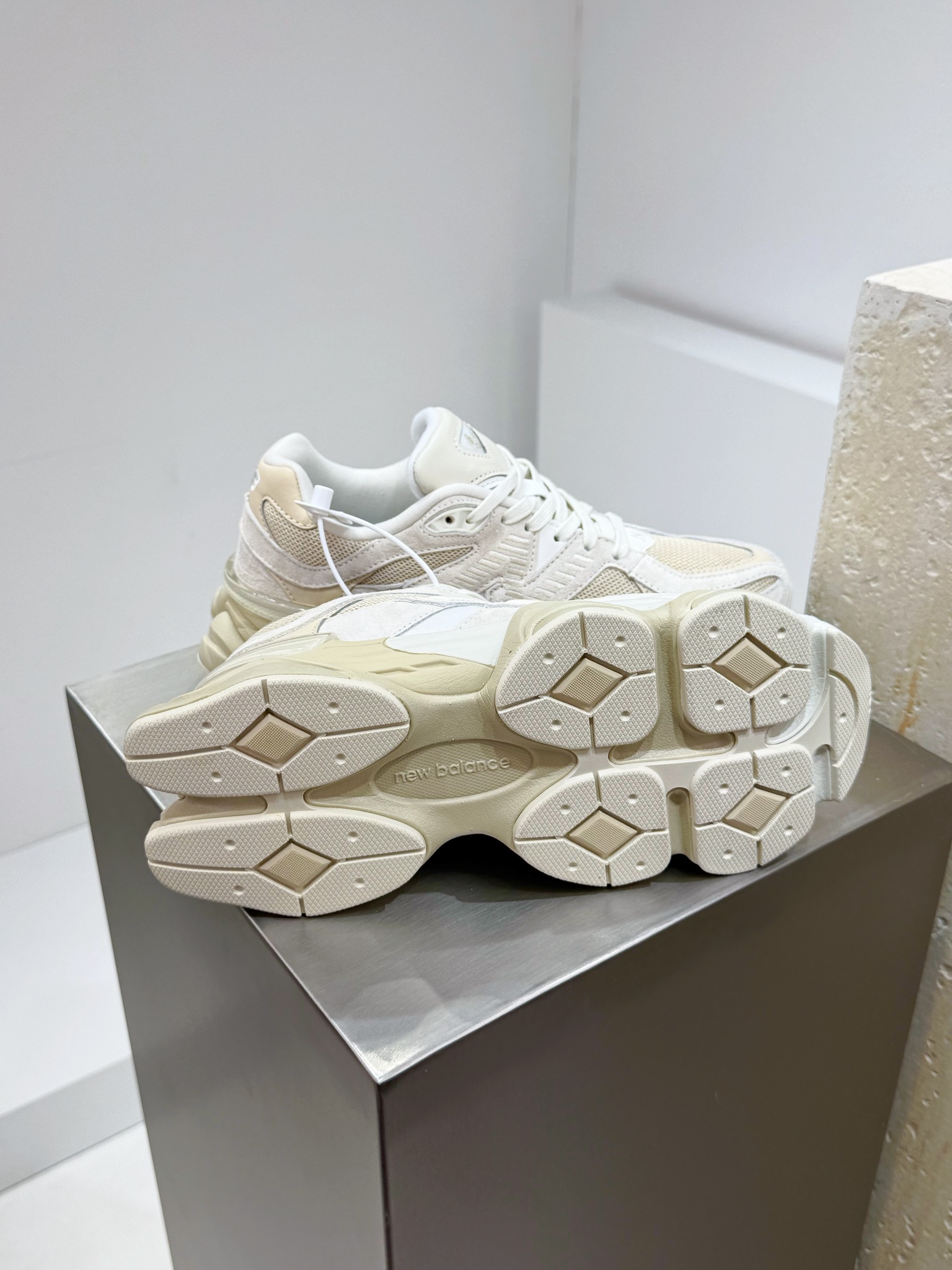 New Balance Male Basic Shoes White L-s