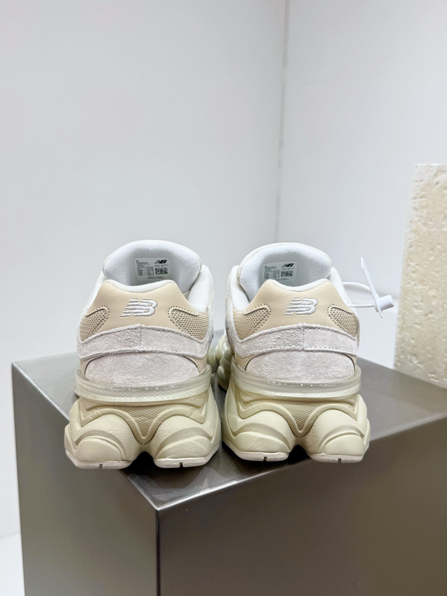 New Balance Male Basic Shoes White L-s