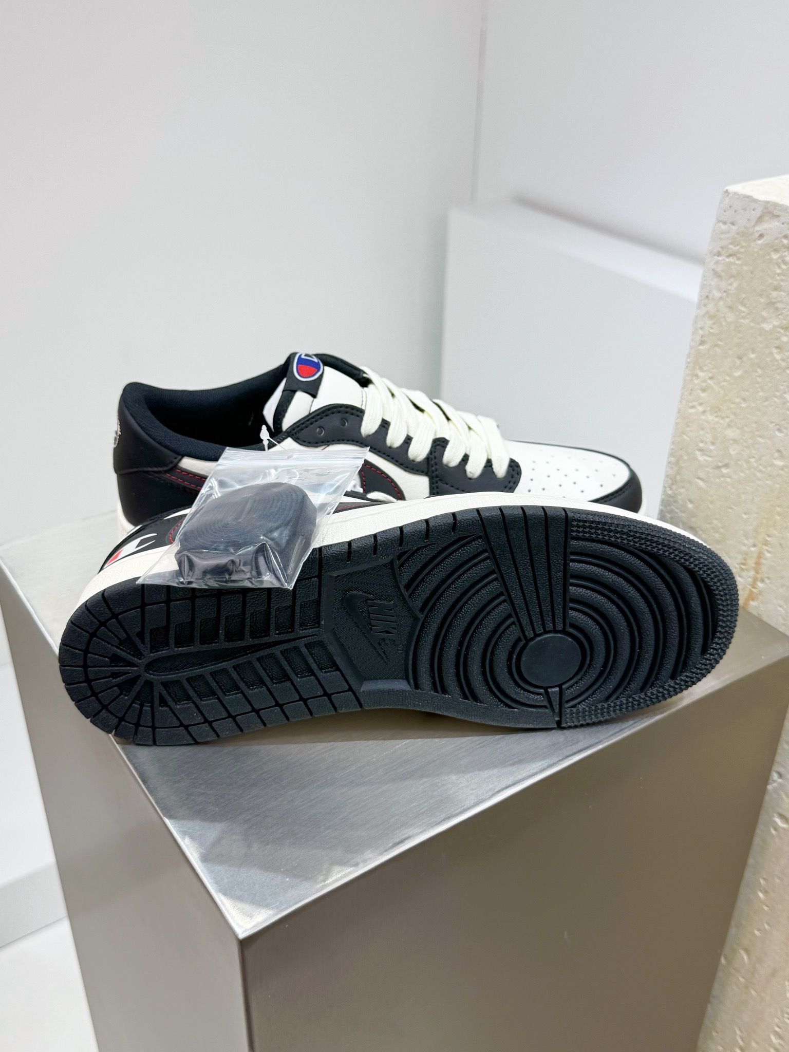 Jordan Nike Basic Shoes L-s