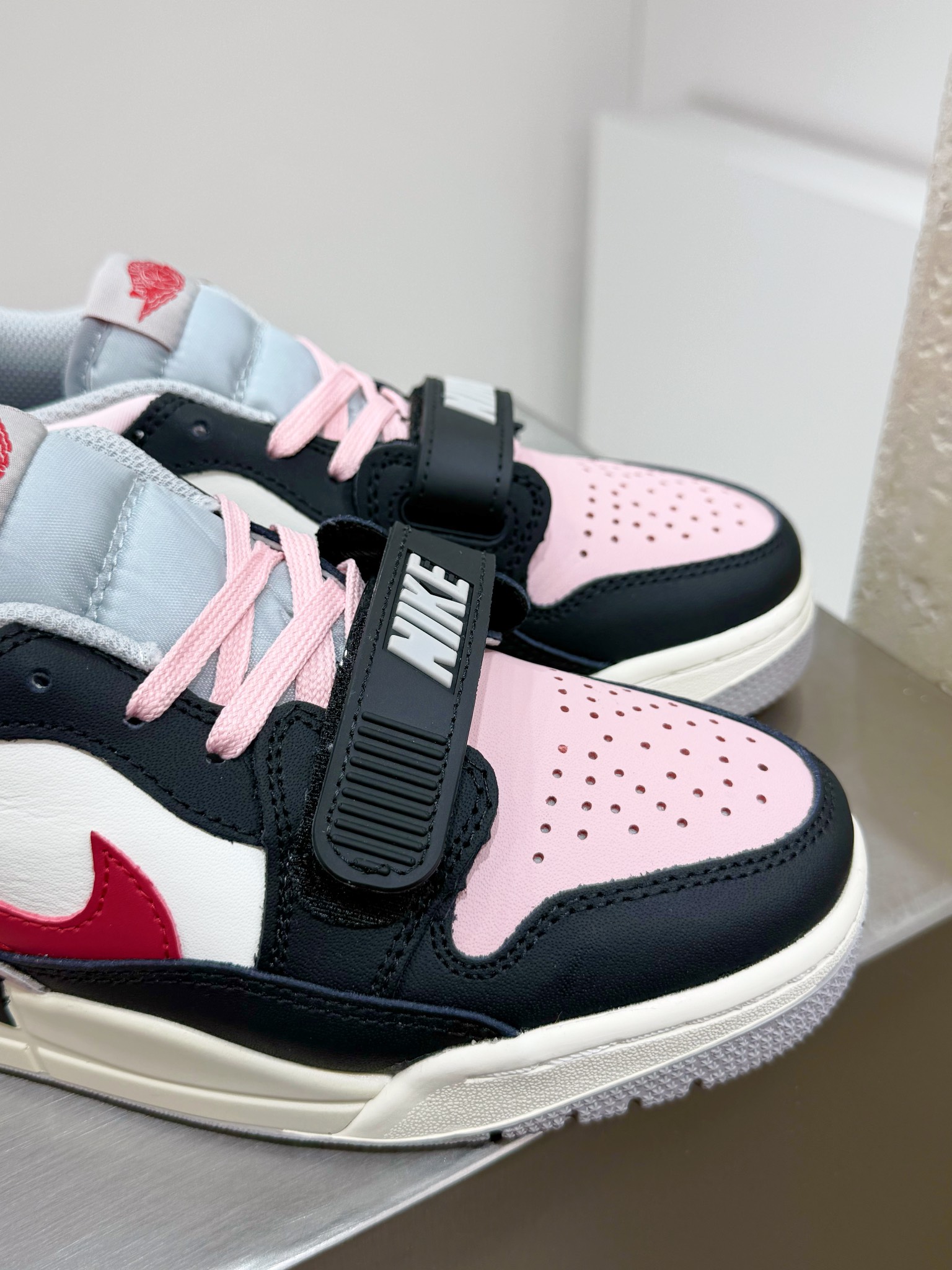 Calvin Klein Jordan Nike Male Basic Shoes L