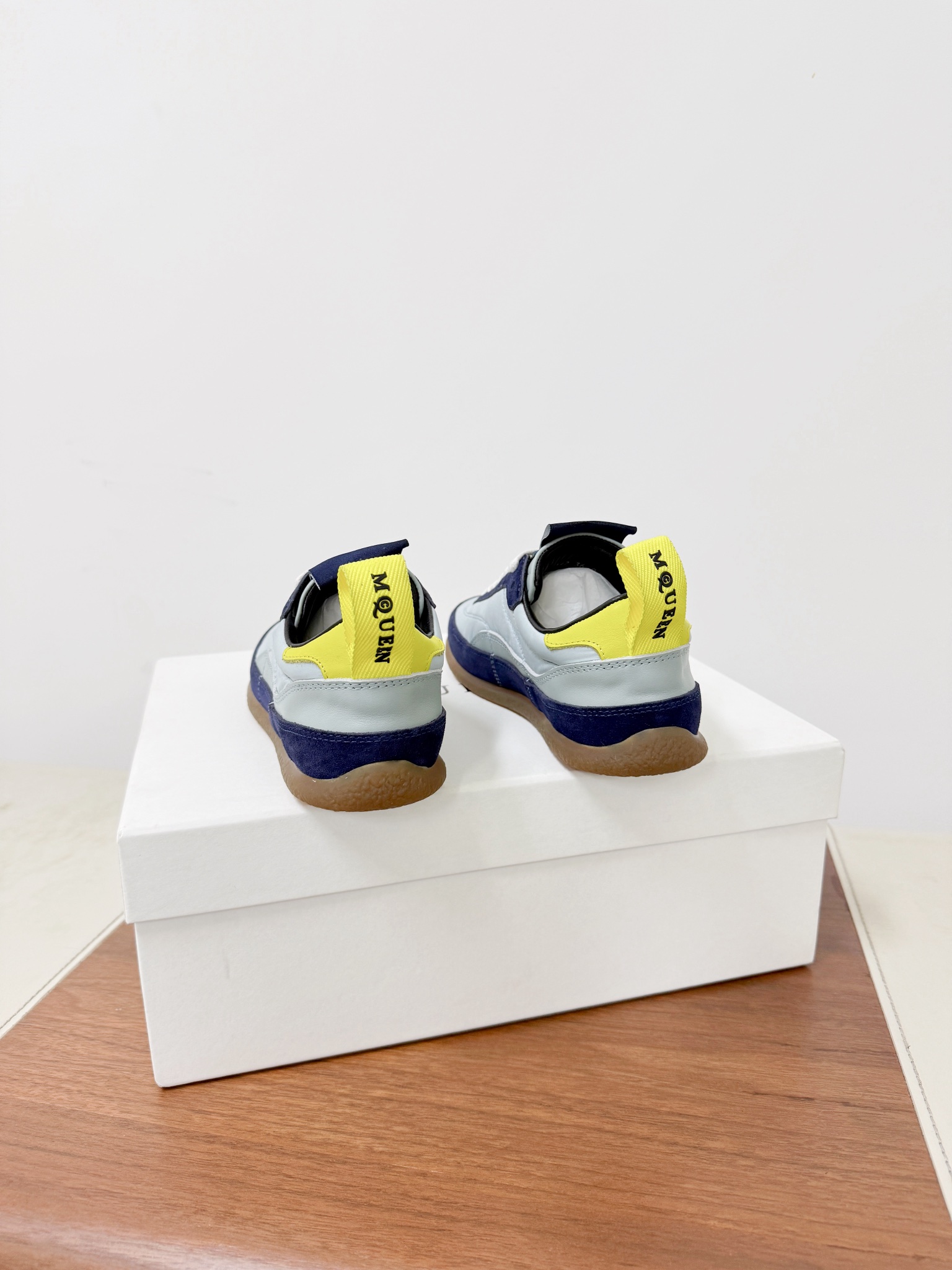 Alexander Mcqueen Male Sneakers Breathable M-l