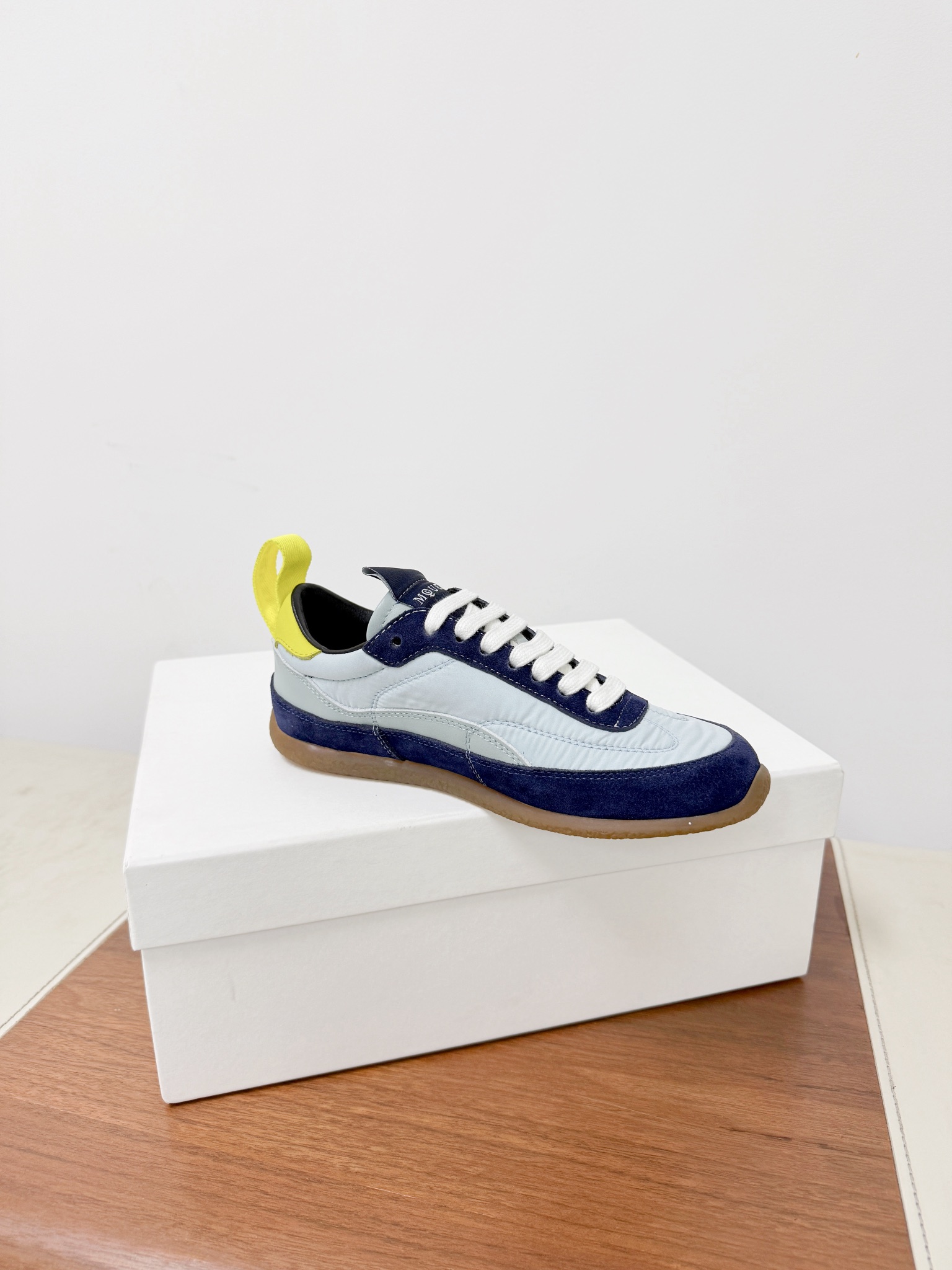 Alexander Mcqueen Male Sneakers Breathable M-l