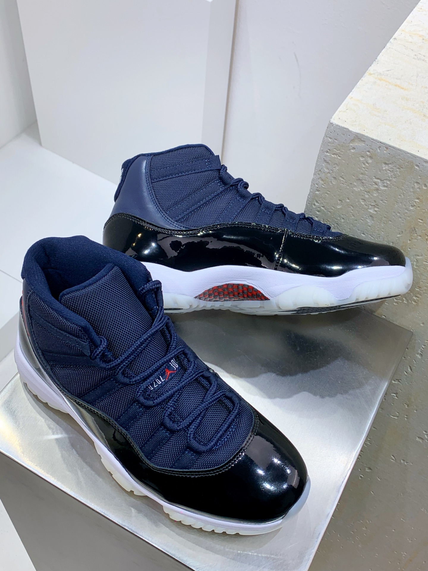 Jordan Nike Basic Shoes S