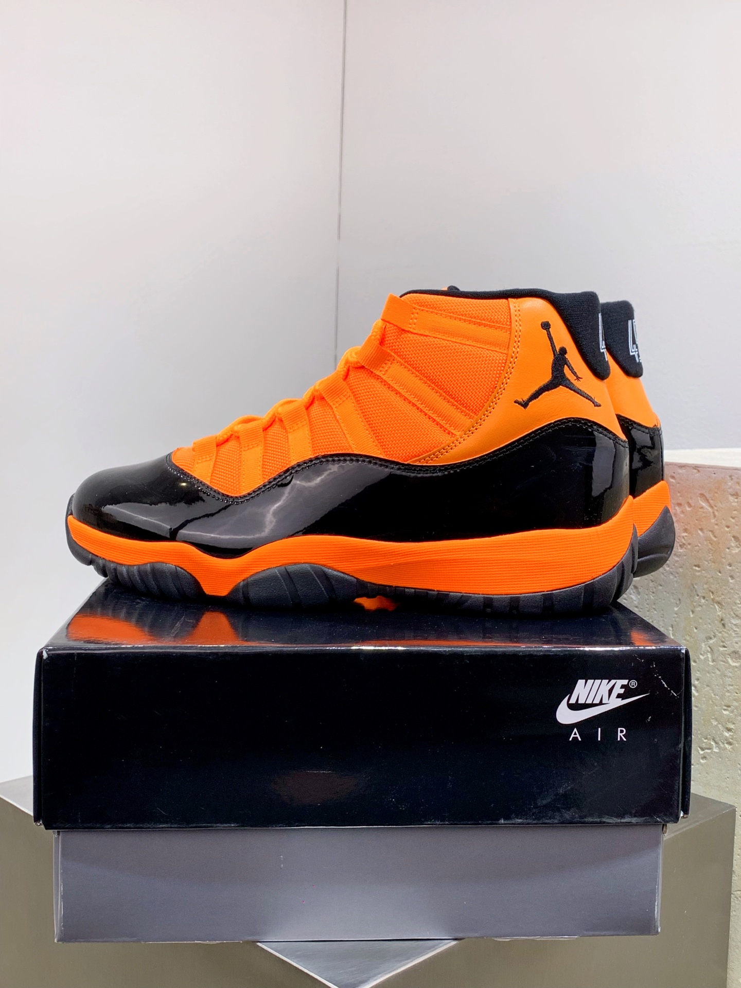 Jordan Nike Basic Shoes S