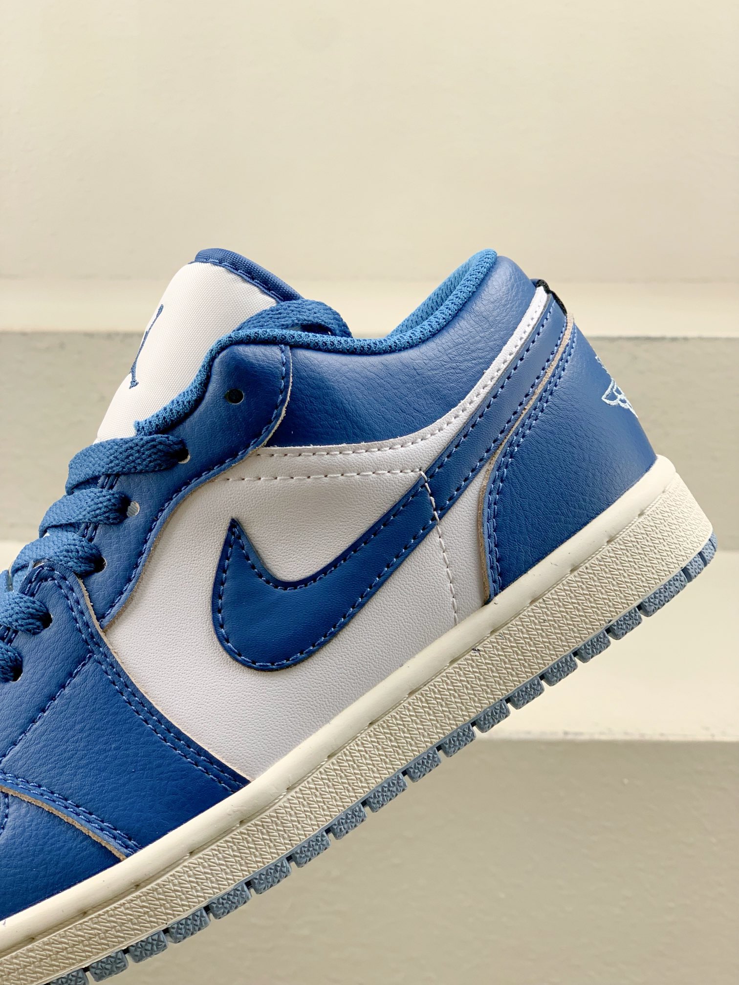 Jordan Nike Board Shoes L