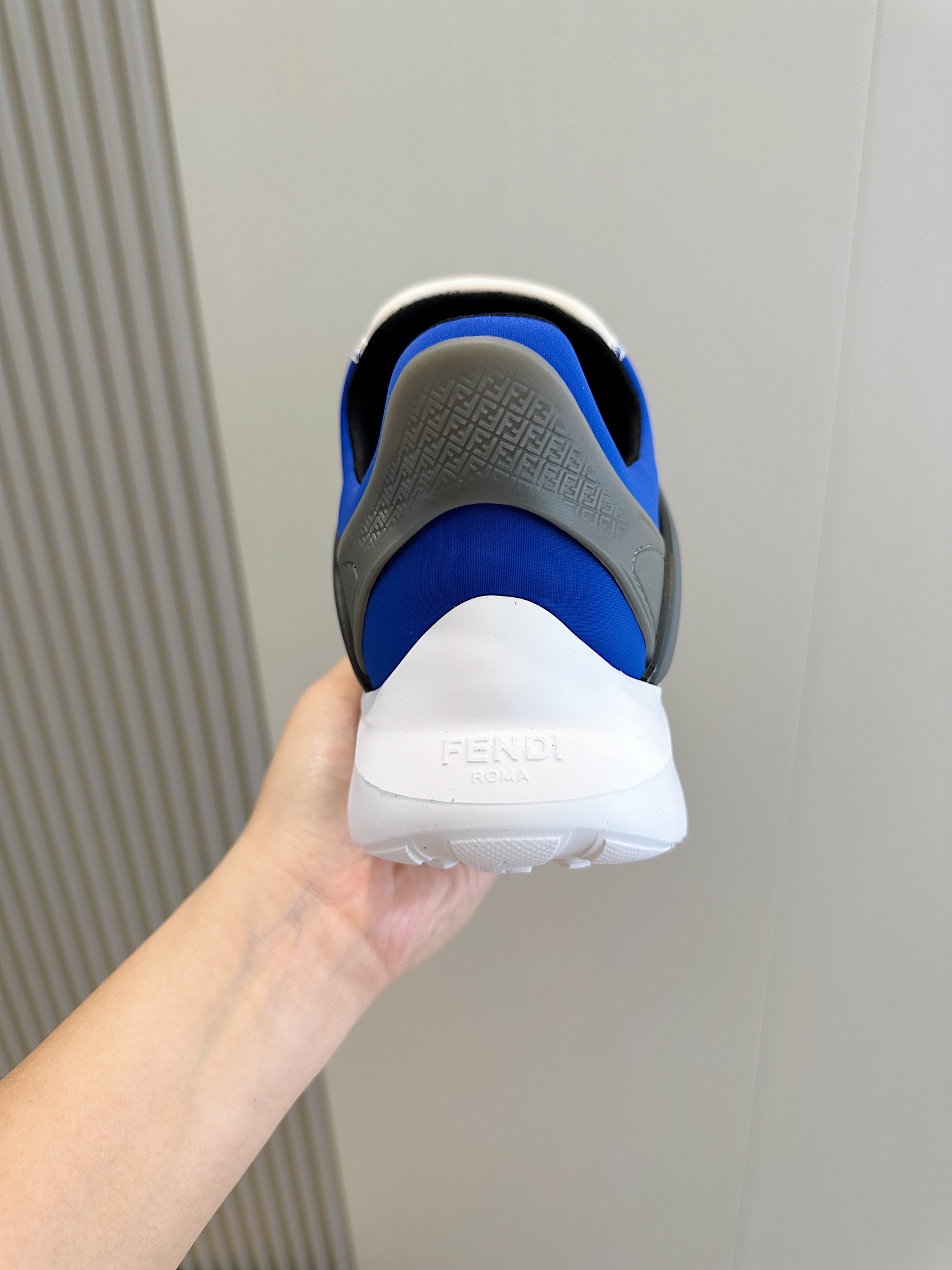 Fendi Male Sneakers White S