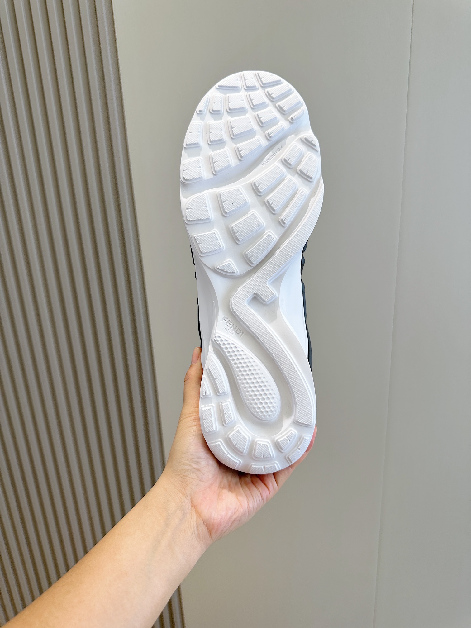 Fendi Male Sneakers White S