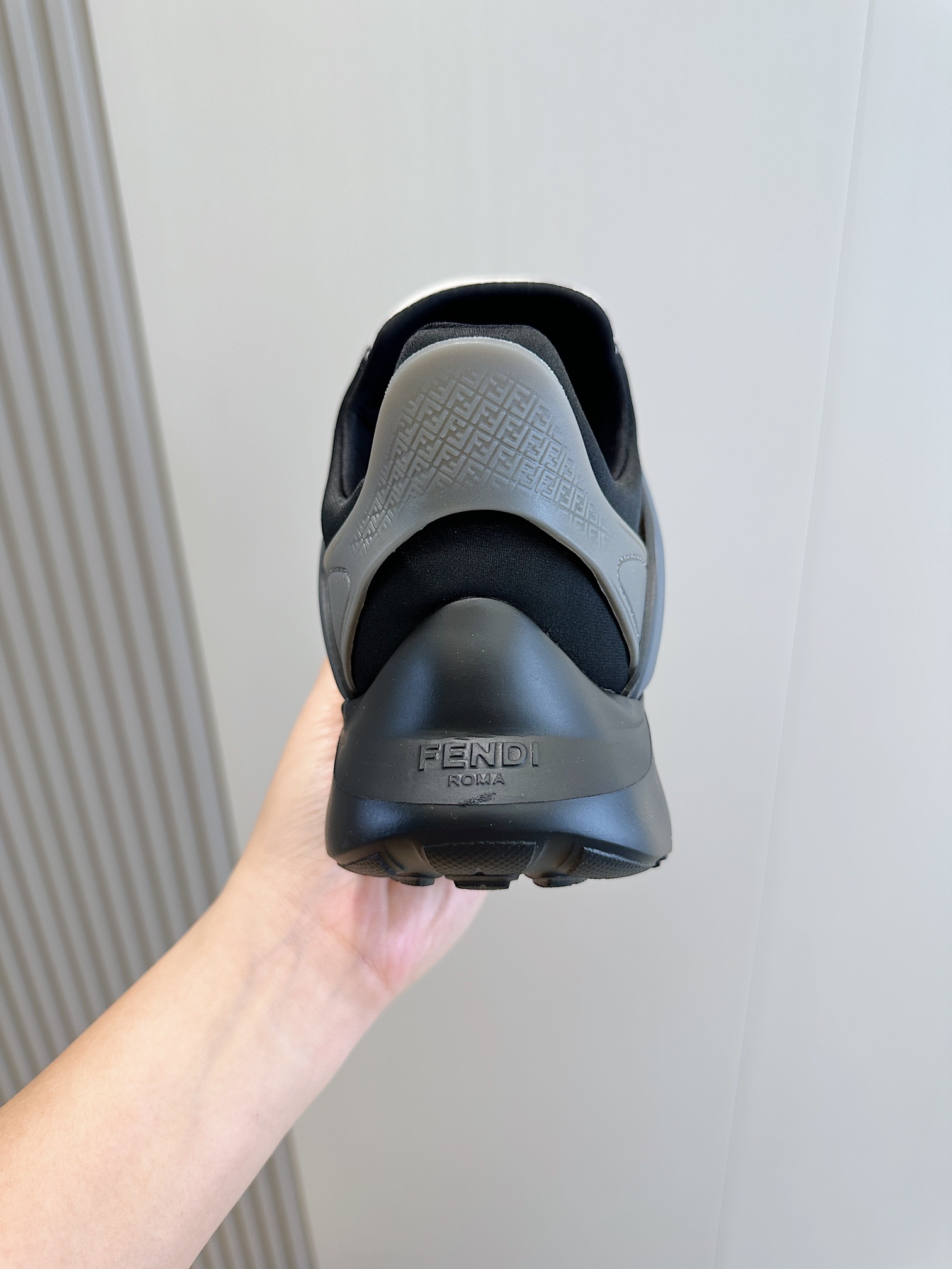 Fendi Male Sneakers White S