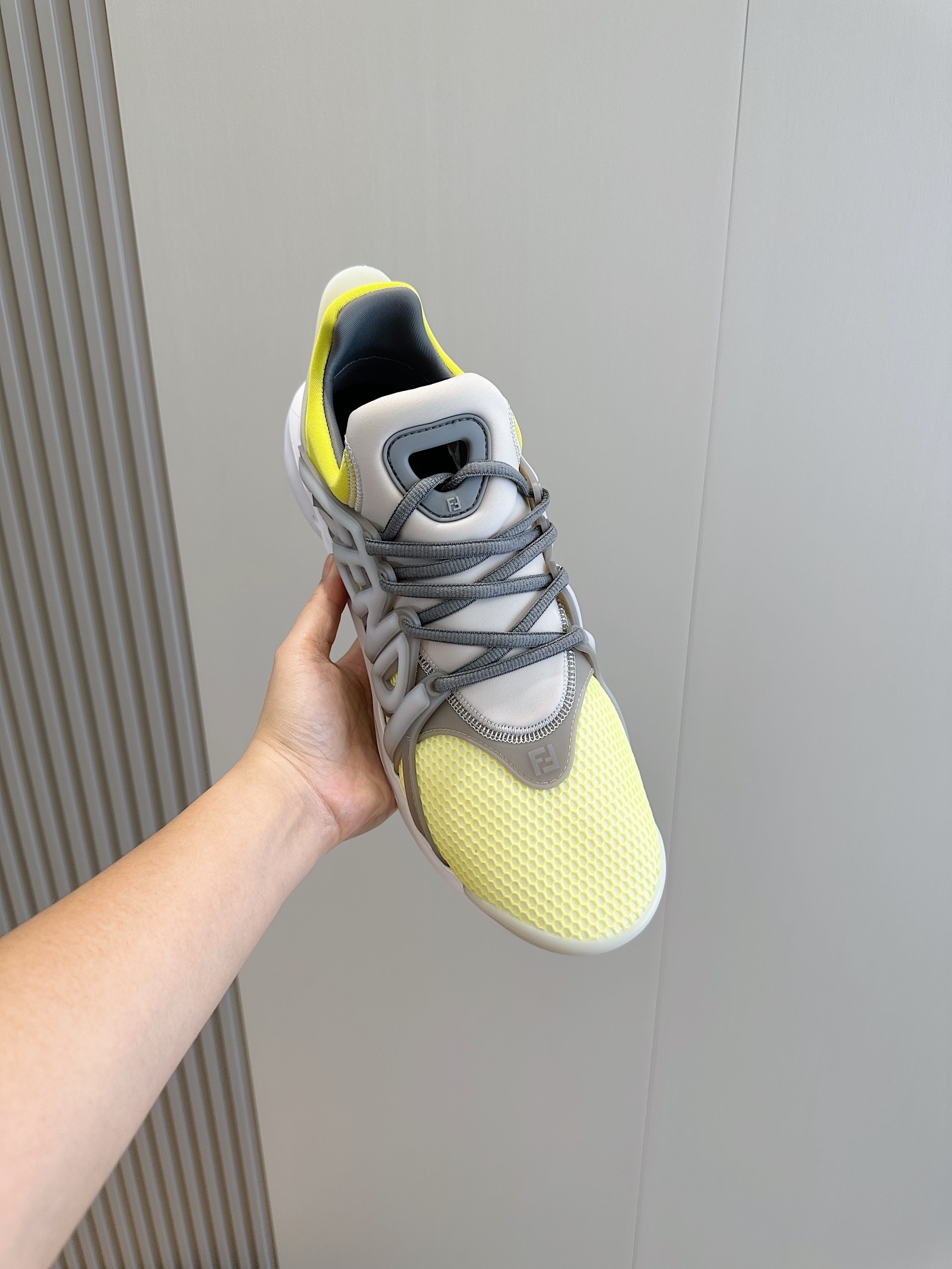 Fendi Male Sneakers White S