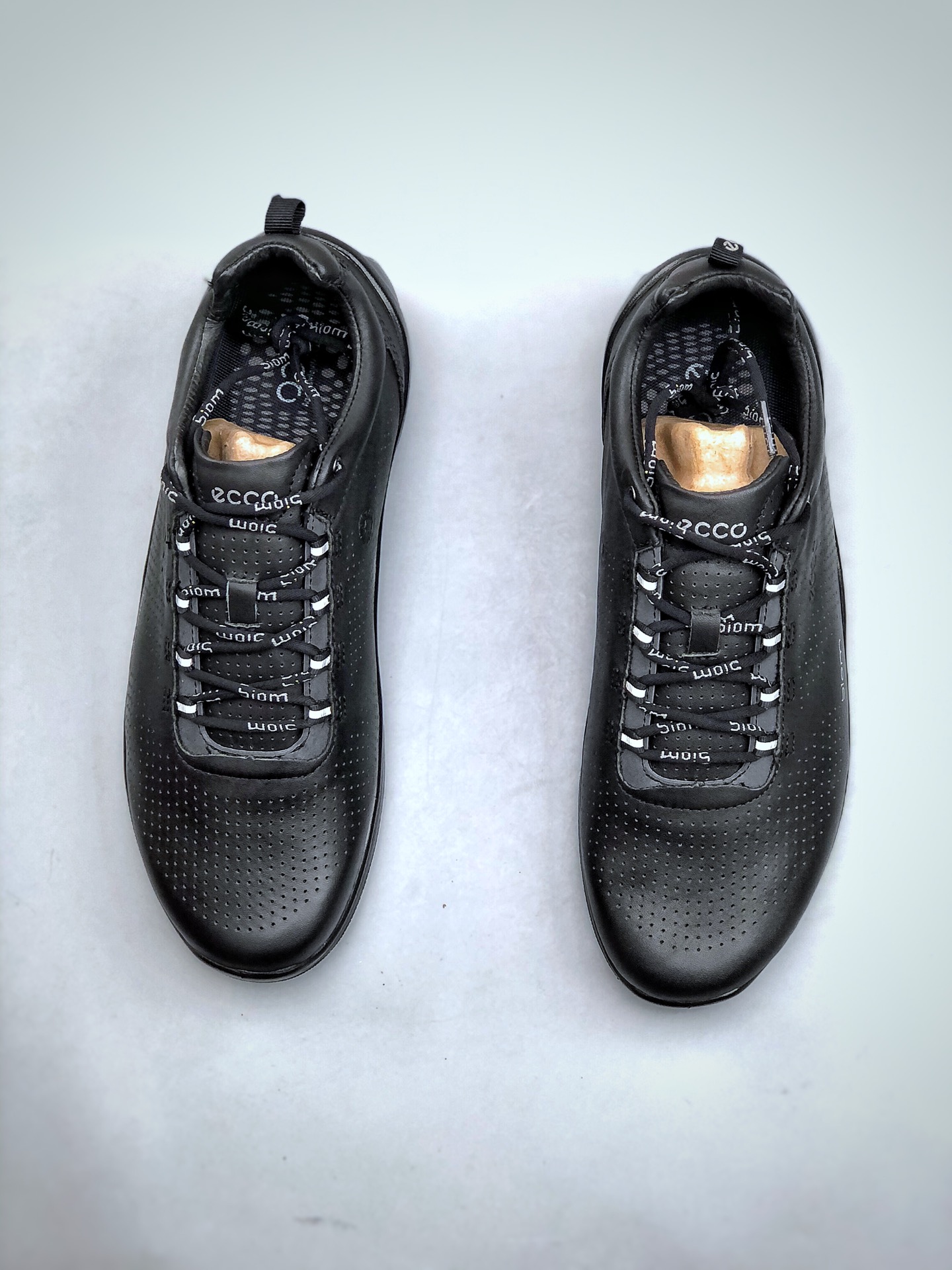 Male Leather Shoes Cow Leather Breathable