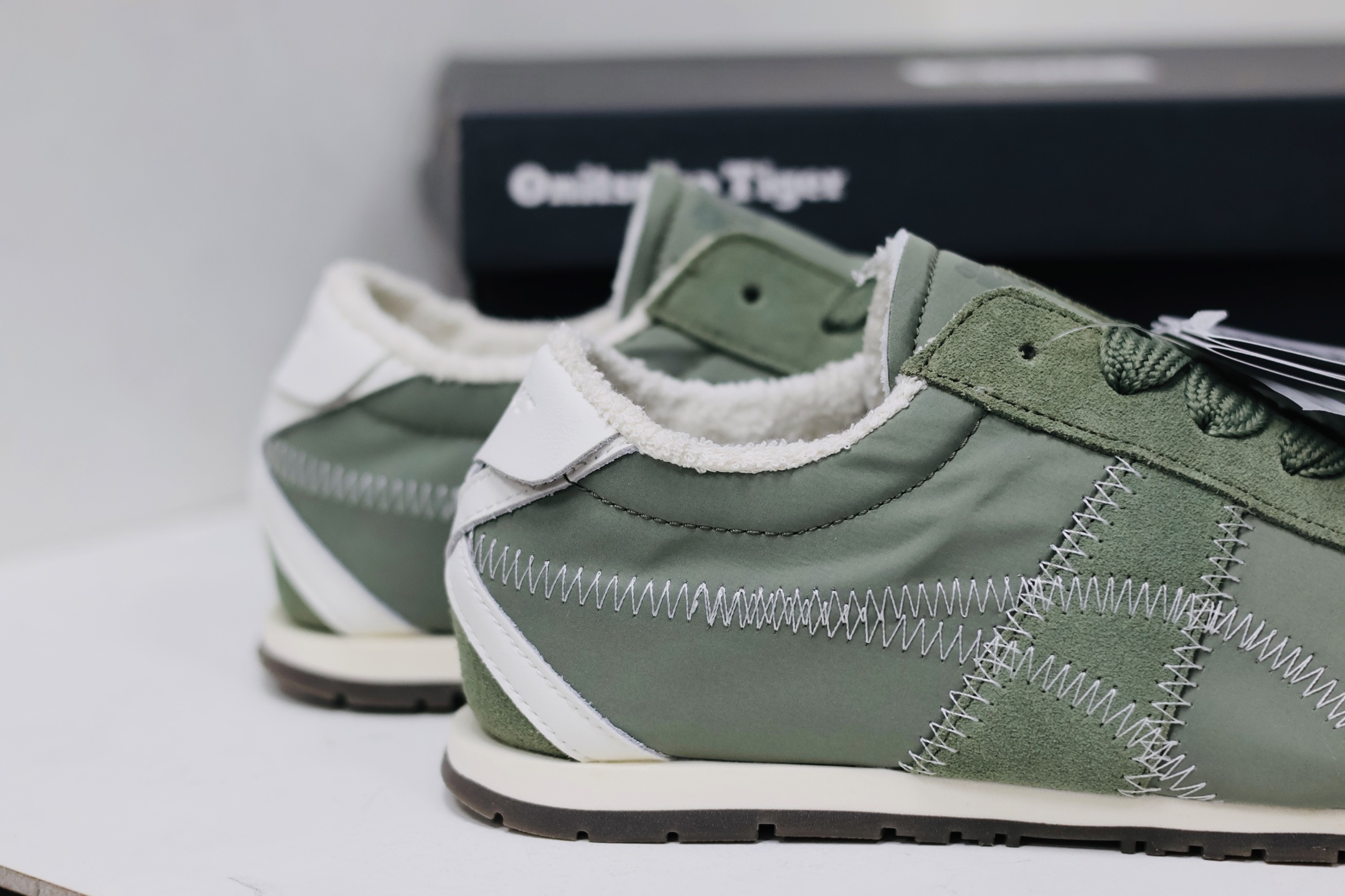 Onitsuka Tiger Basic Shoes S