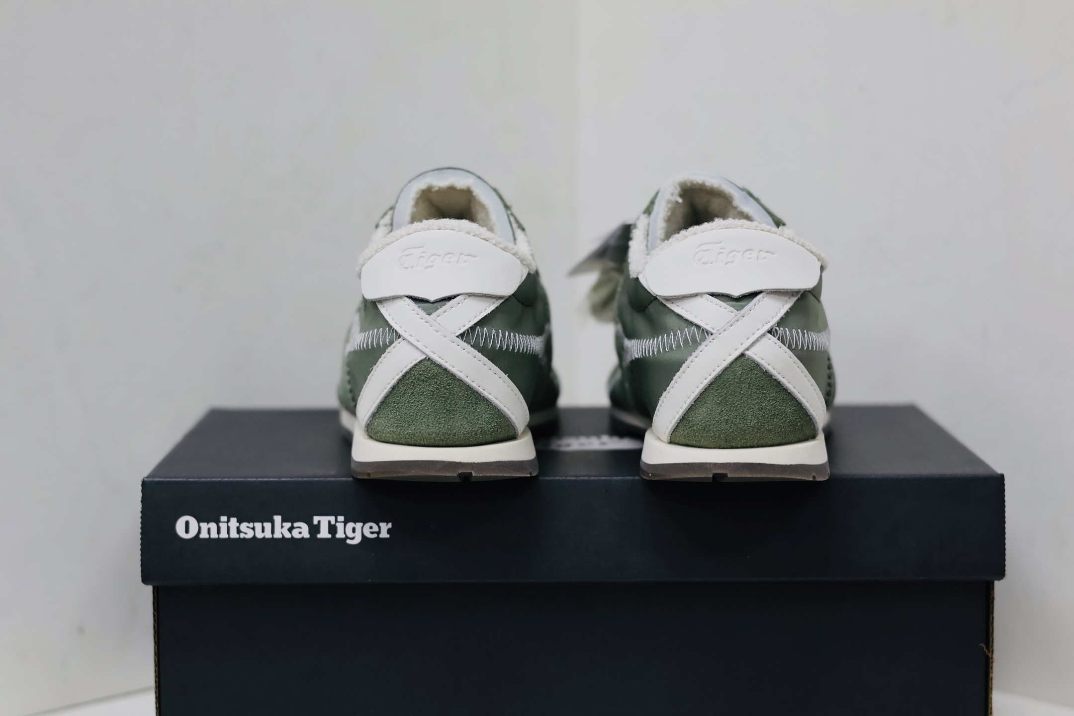 Onitsuka Tiger Basic Shoes S