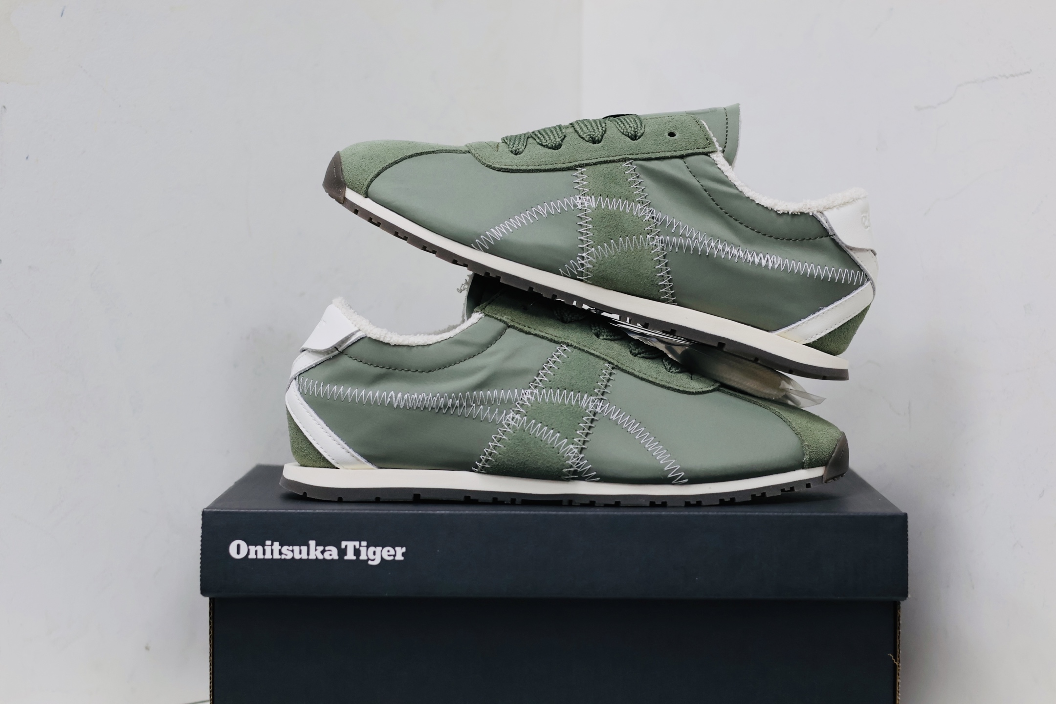 Onitsuka Tiger Basic Shoes S