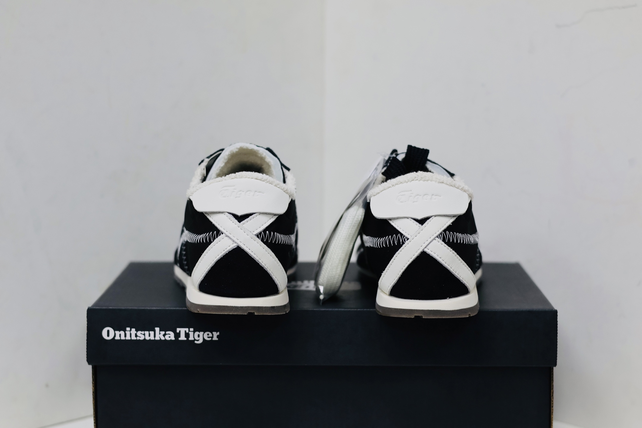 Onitsuka Tiger Basic Shoes S