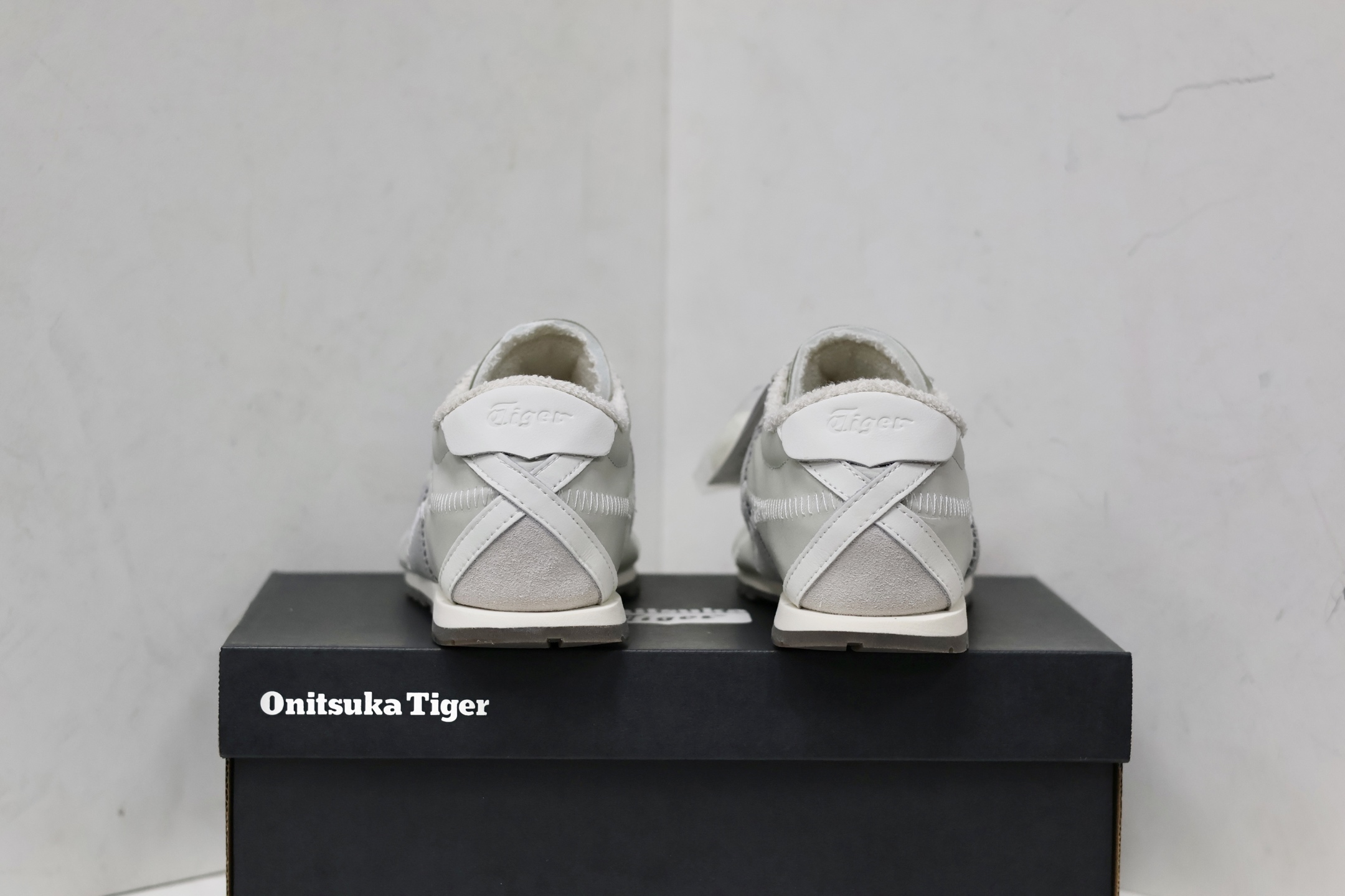 Onitsuka Tiger Basic Shoes S
