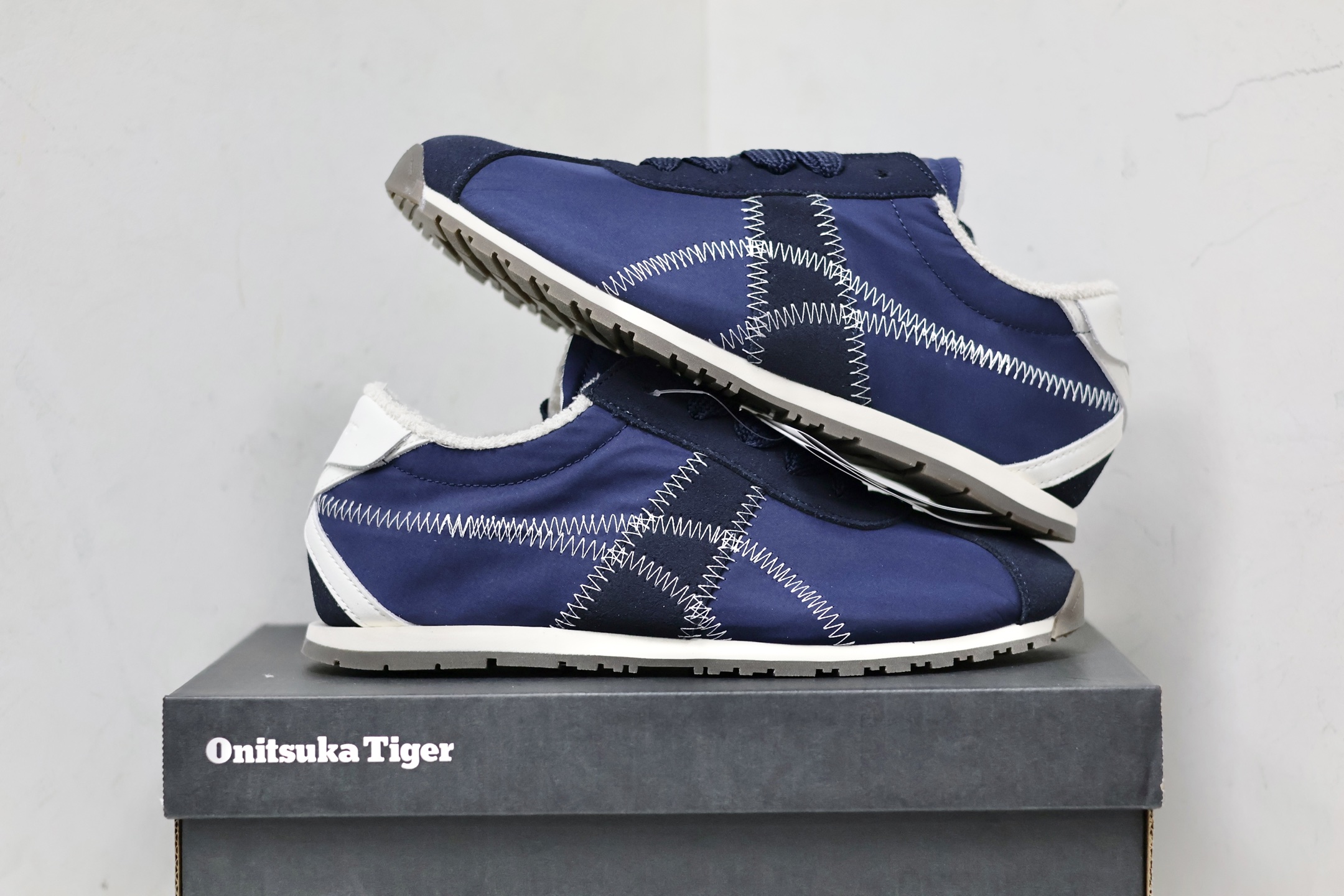 Onitsuka Tiger Basic Shoes S