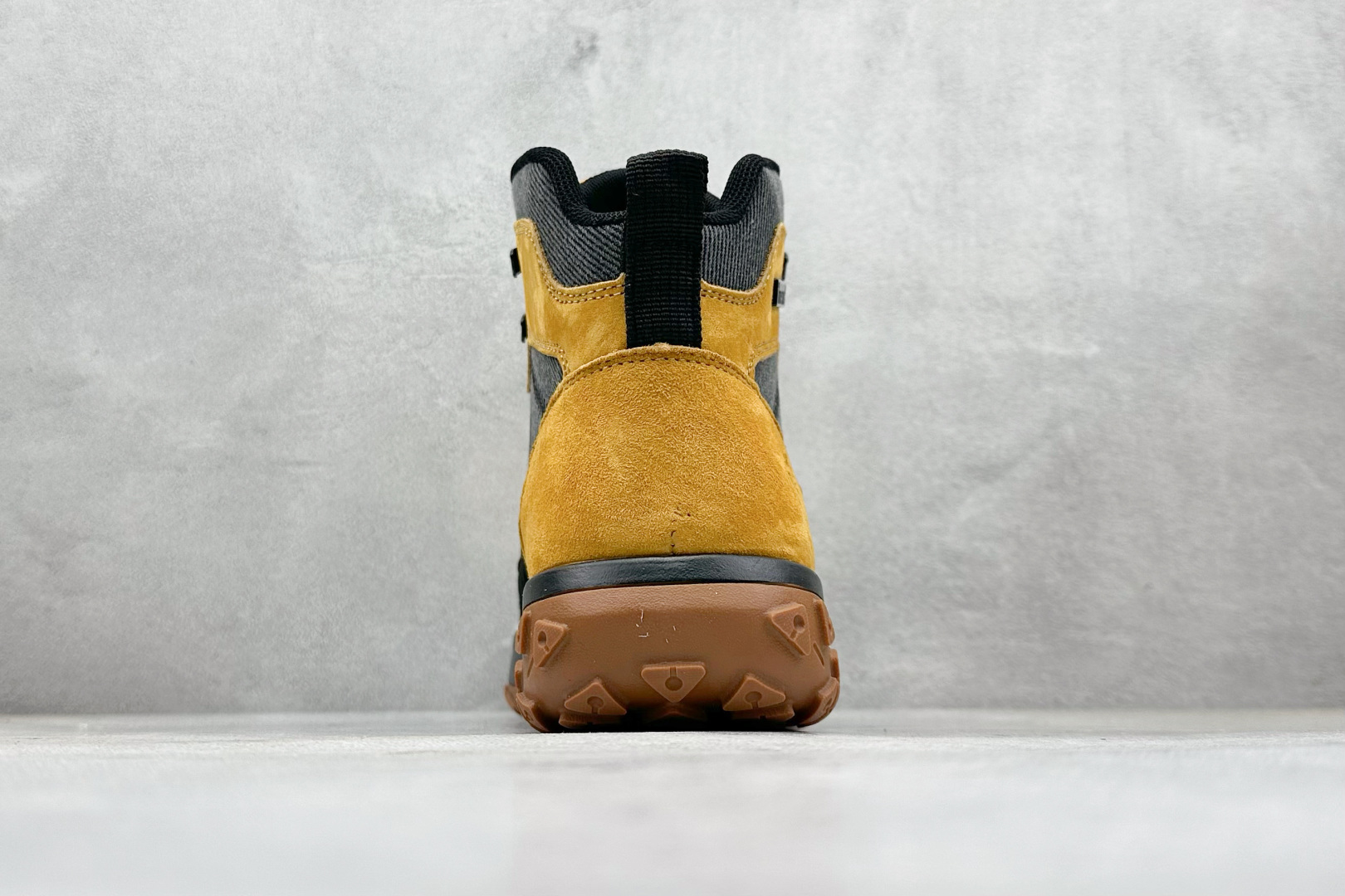 Dr. Martens Timberland Male Boots Real Leather M-l