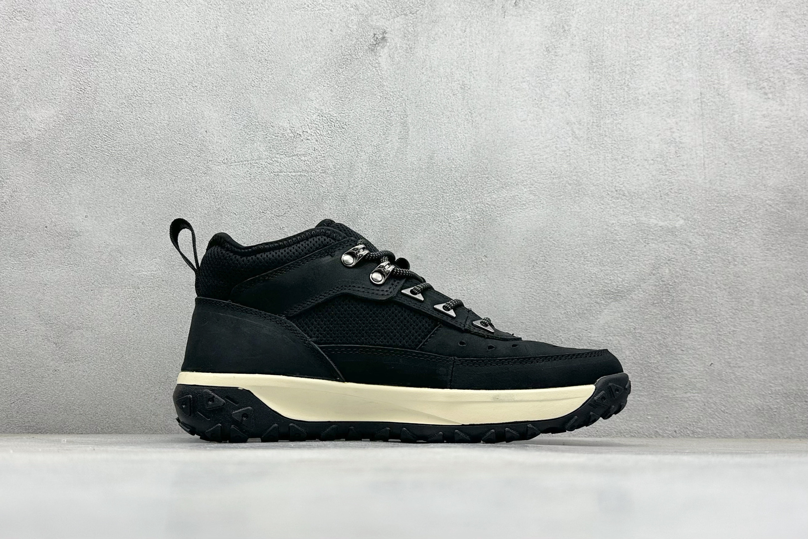 Dr. Martens Timberland Male Boots Real Leather M-l