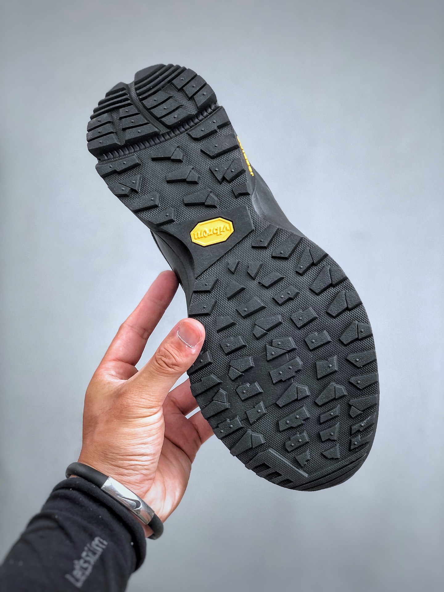 Basic Shoes Breathable L-s