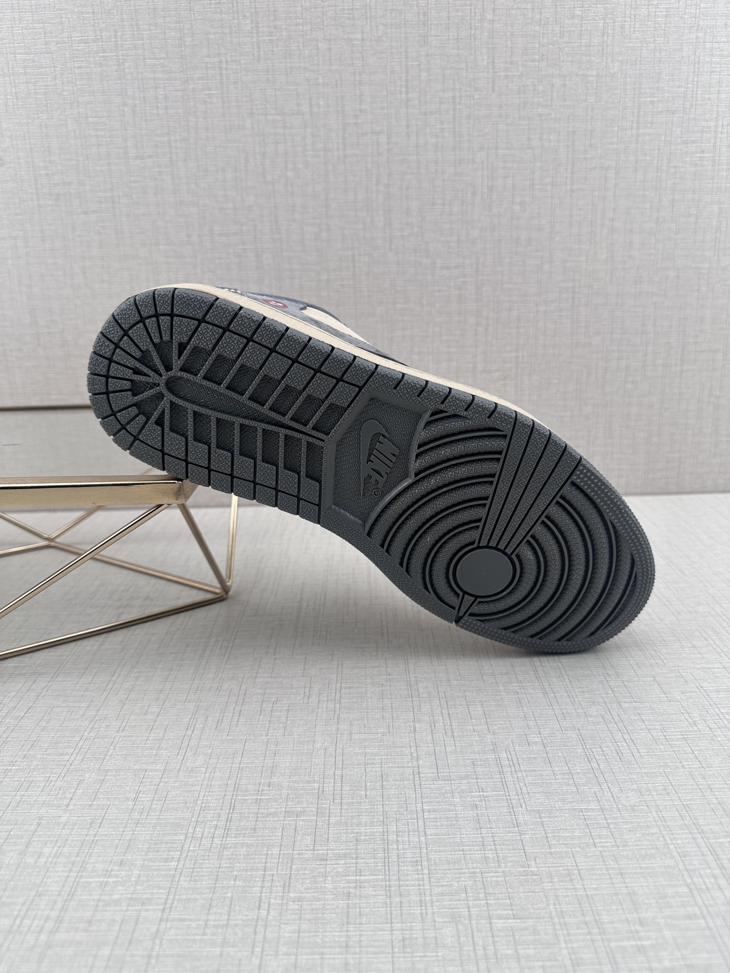 Jordan Nike Basic Shoes L-s