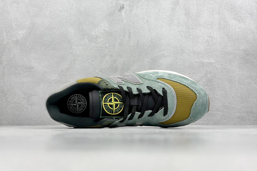 Running Shoes L-s