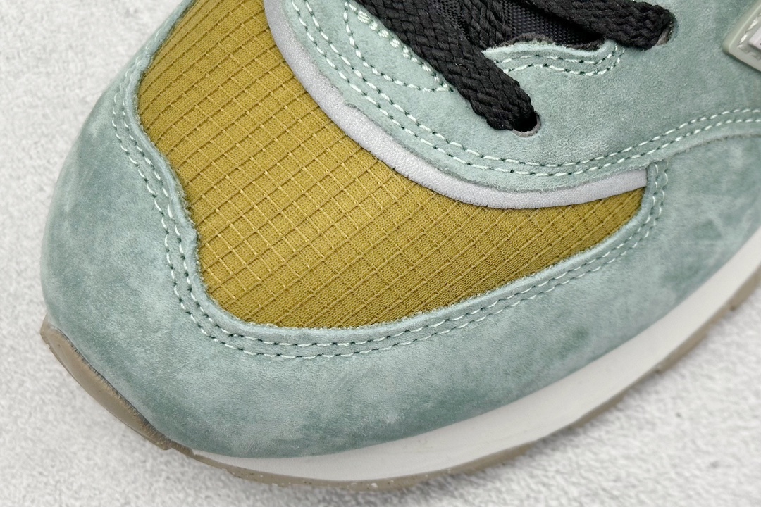 Running Shoes L-s