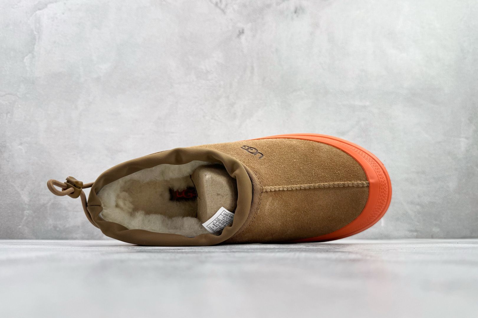 Ugg Basic Shoes Brown