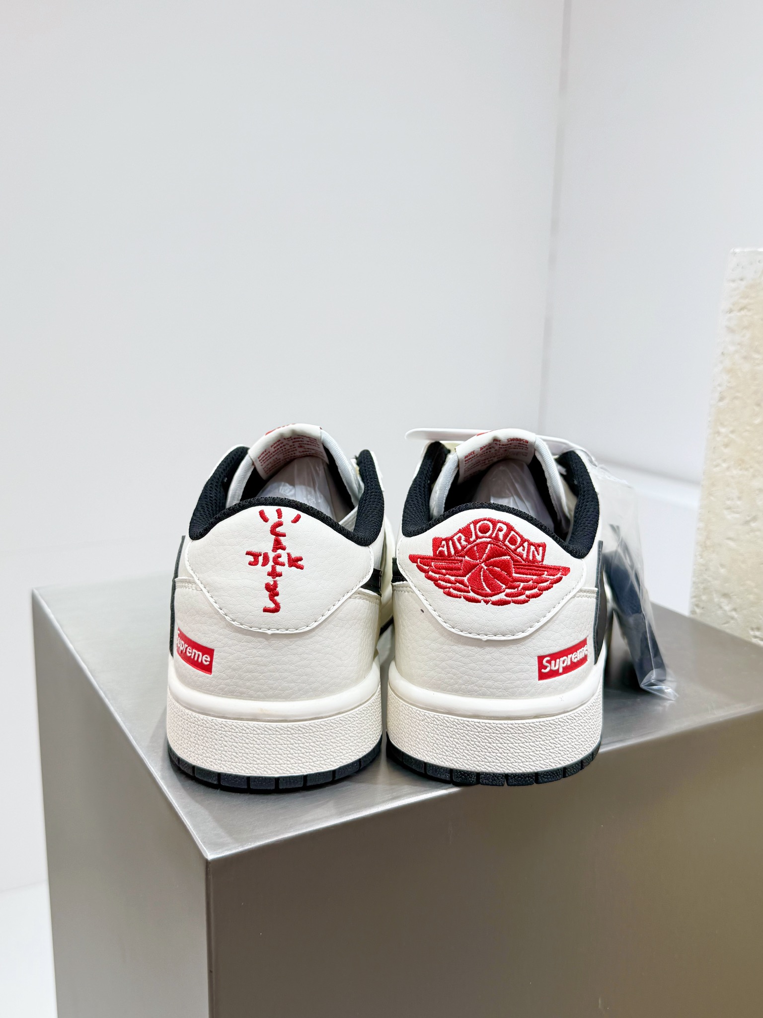 Jordan Nike Supreme Male Basic Shoes M-l-s