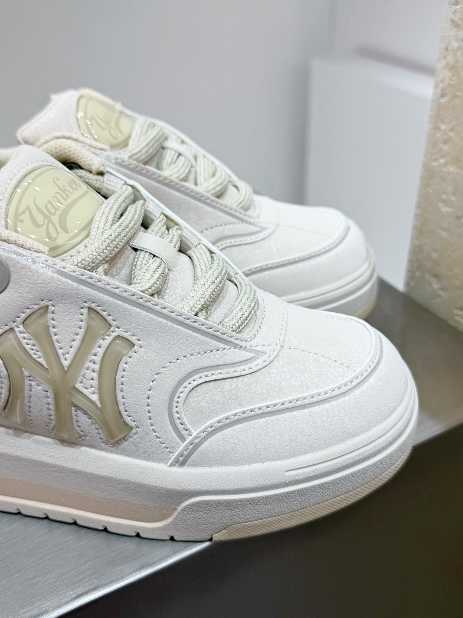 Nike Female Board Shoes M-l-s