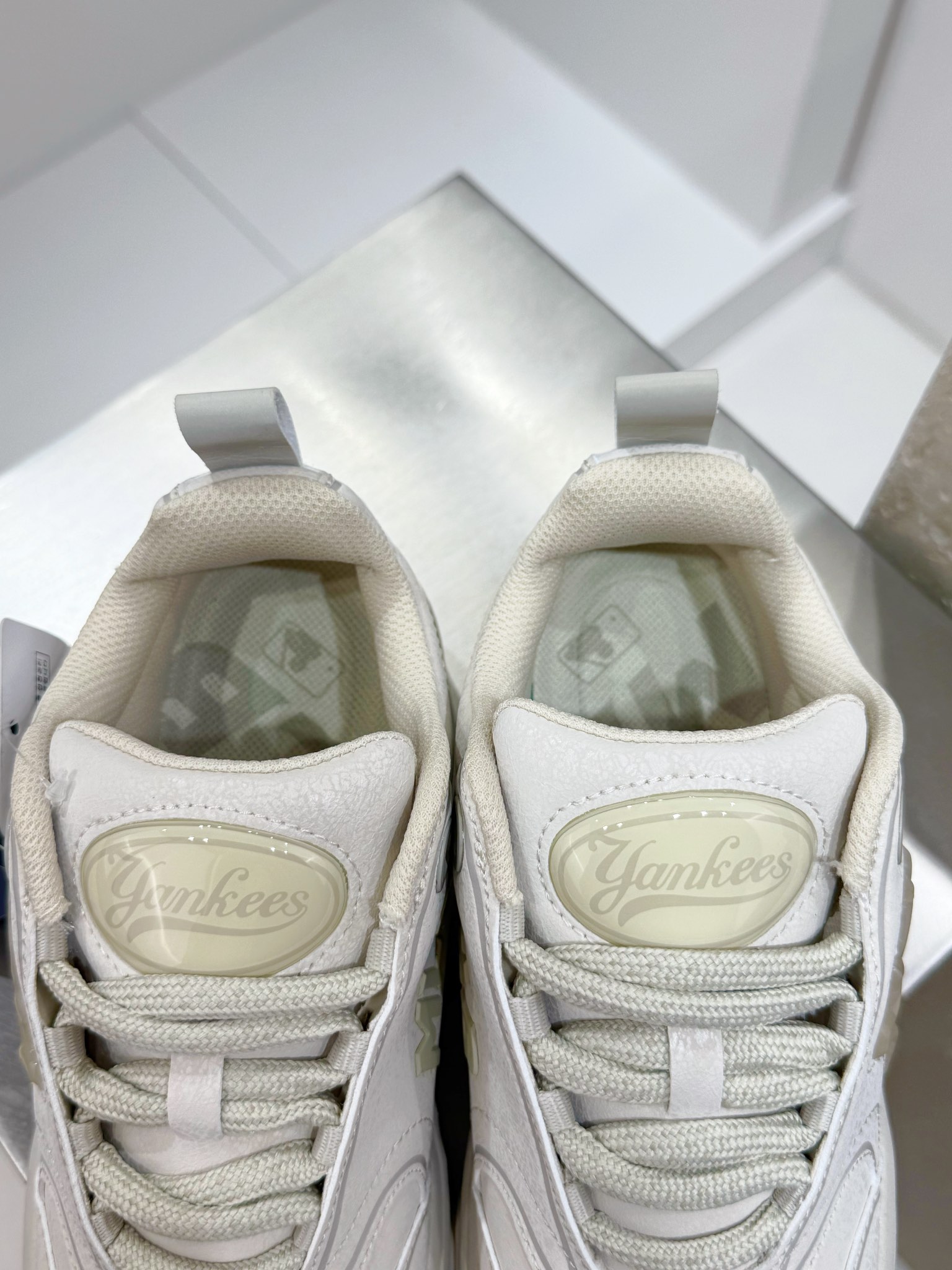 Nike Female Board Shoes M-l-s