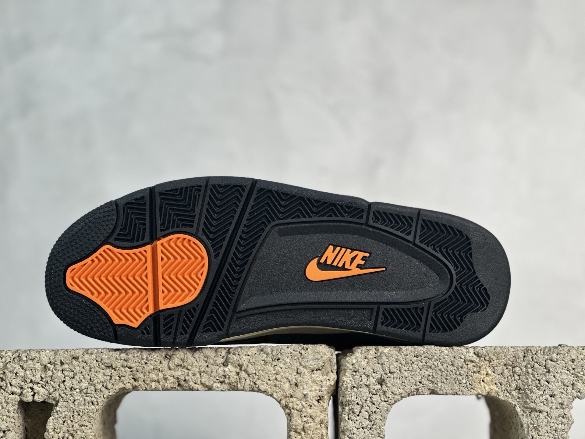 Jordan Nike Basic Shoes S