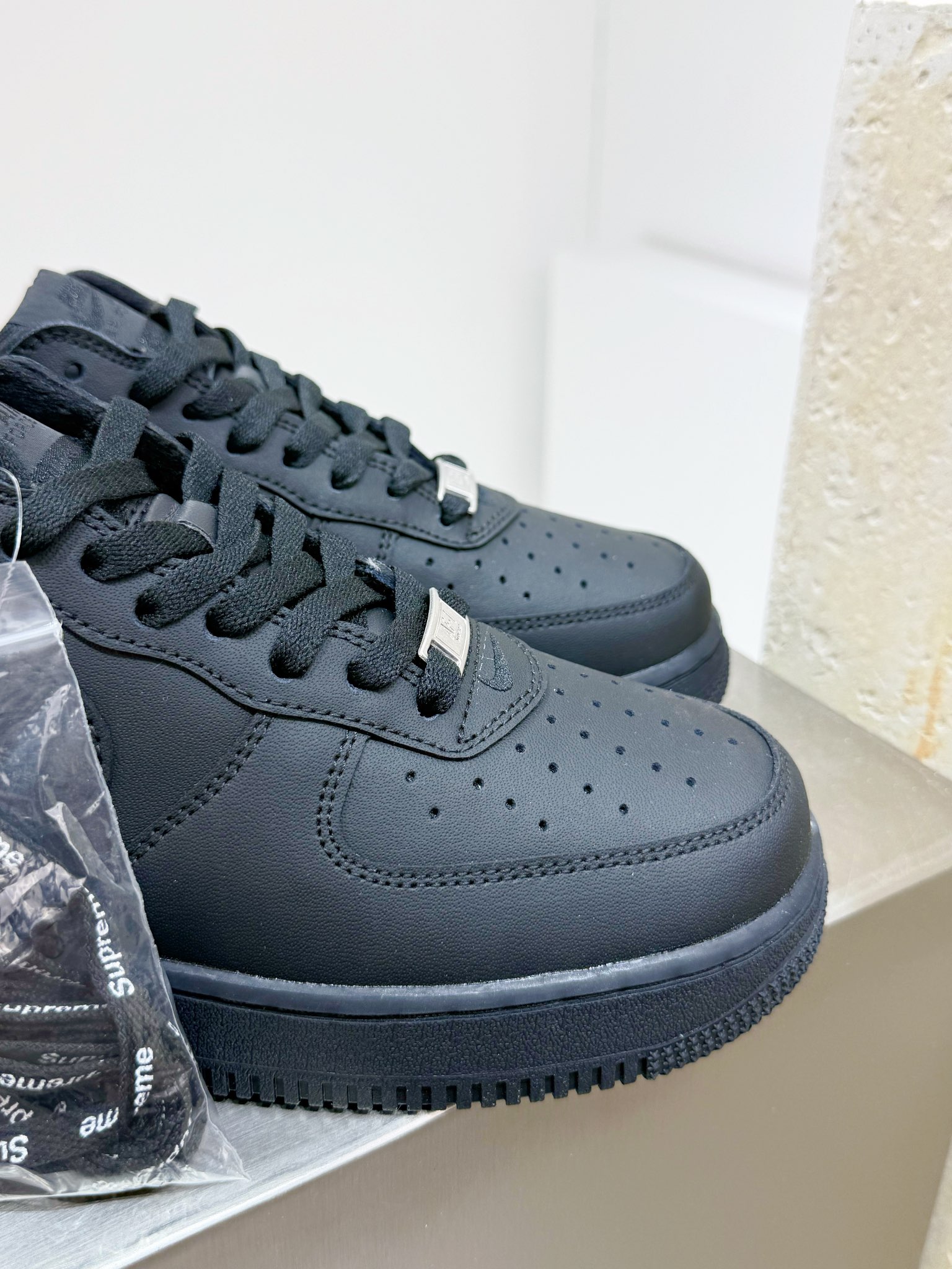 Calvin Klein Nike Supreme Male Board Shoes Brown M-l-s