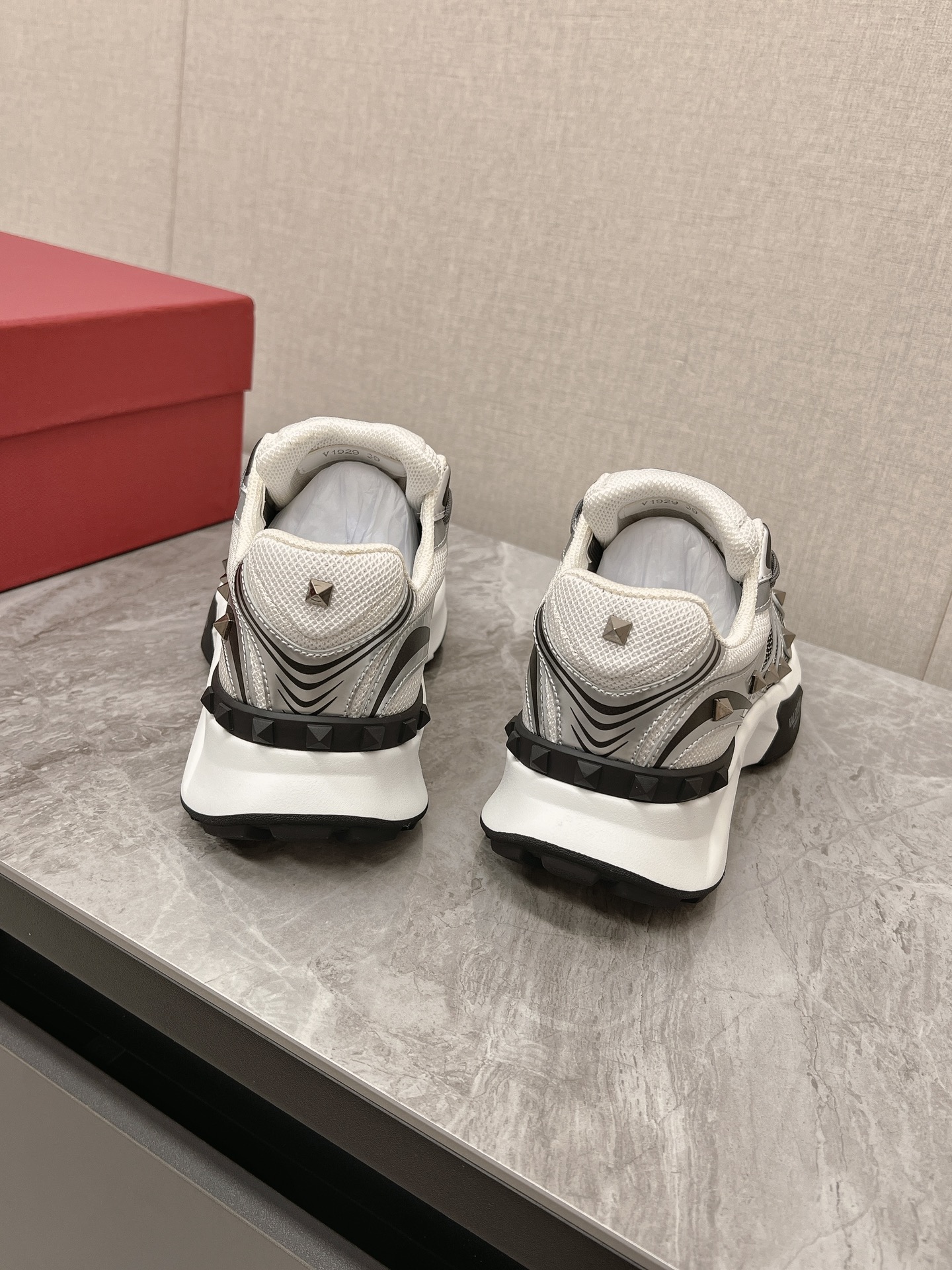 Valentino Male Sneakers 45-l