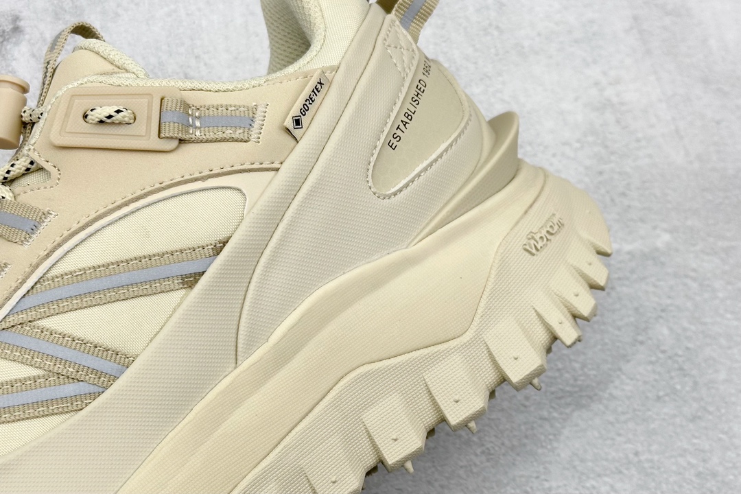 Moncler Basic Shoes M-l