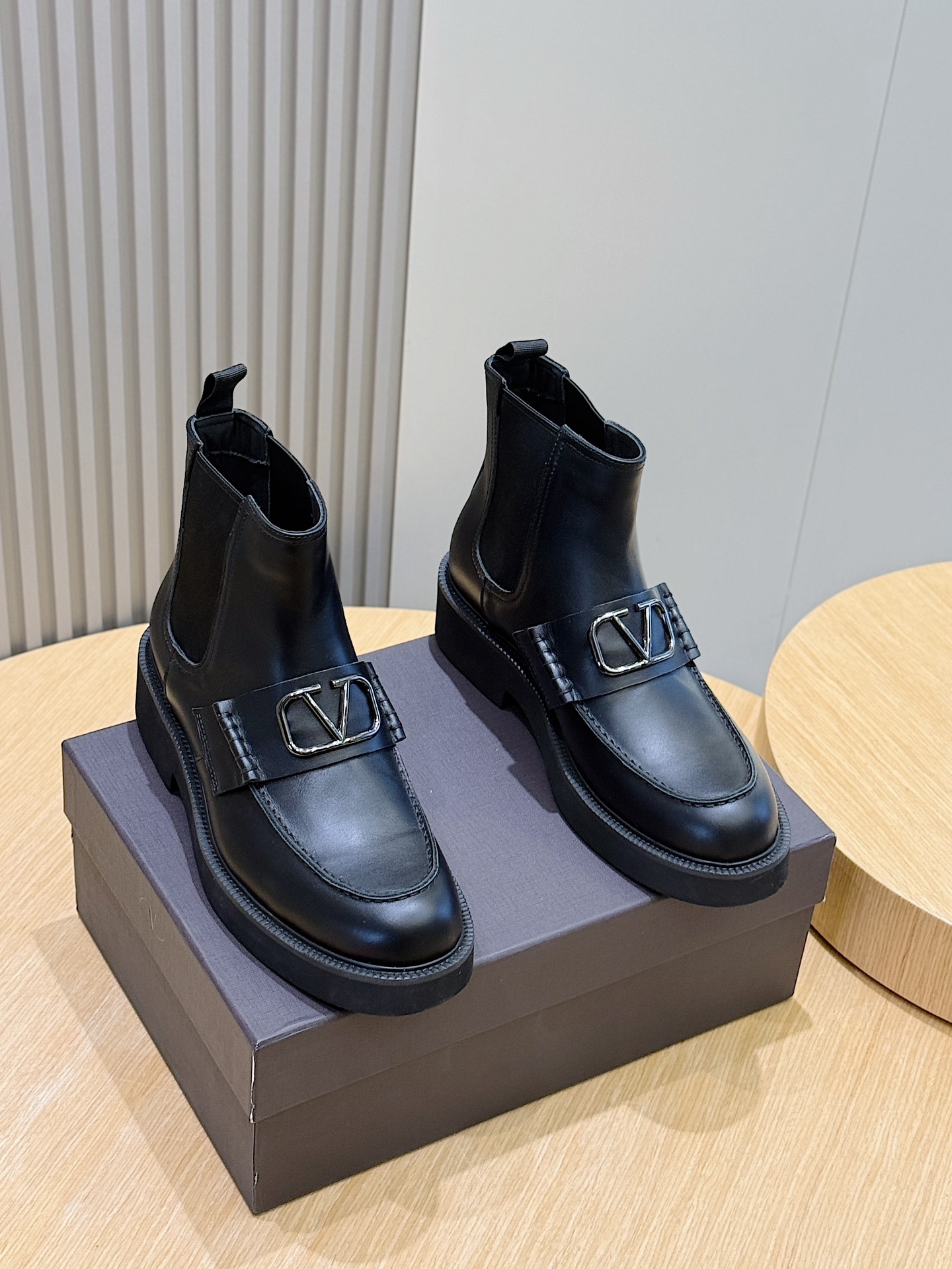 Male Basic Shoes L-s