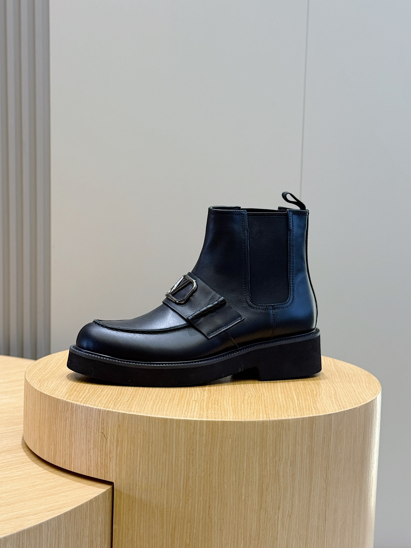 Male Basic Shoes L-s
