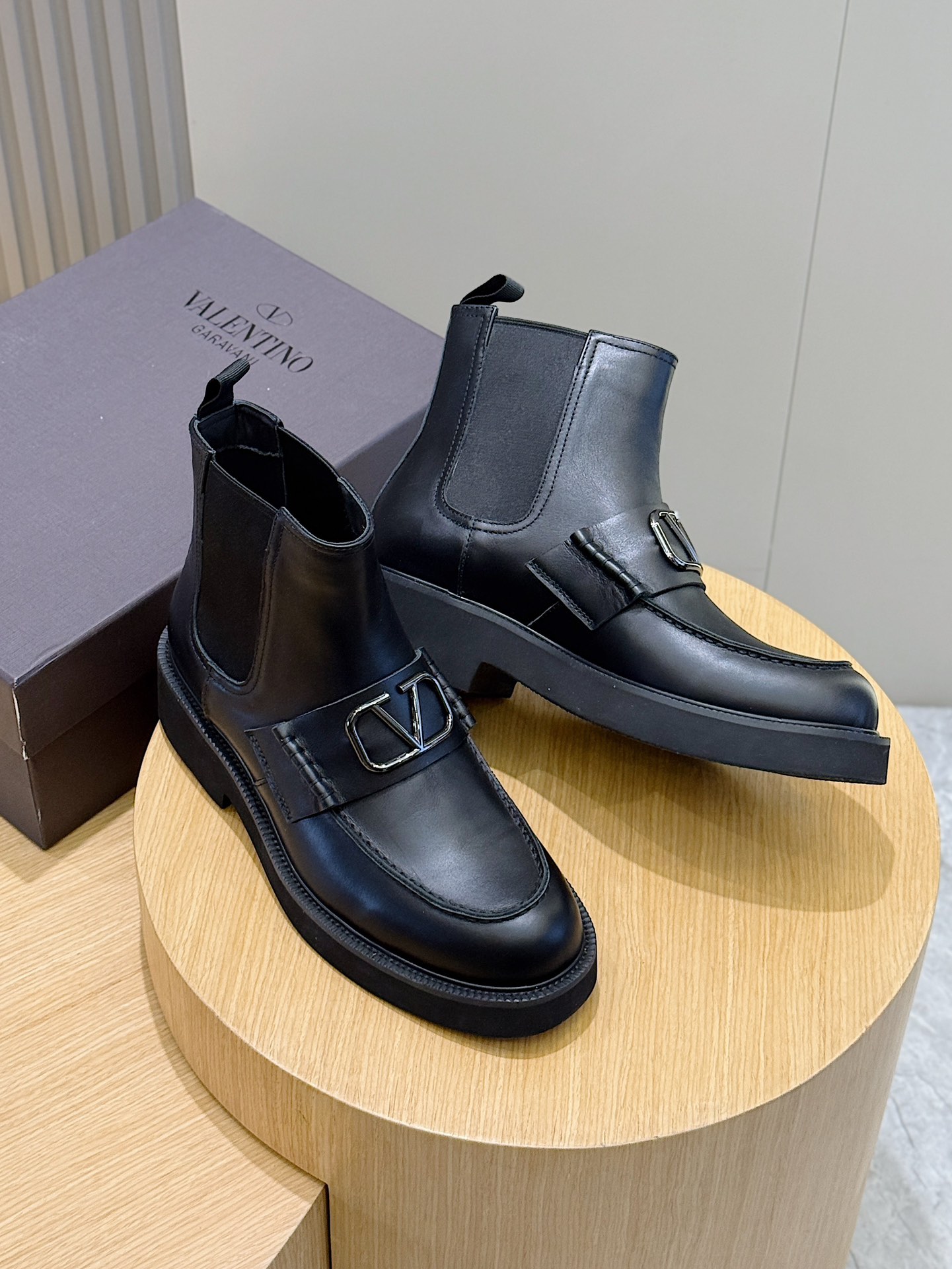 Male Basic Shoes L-s
