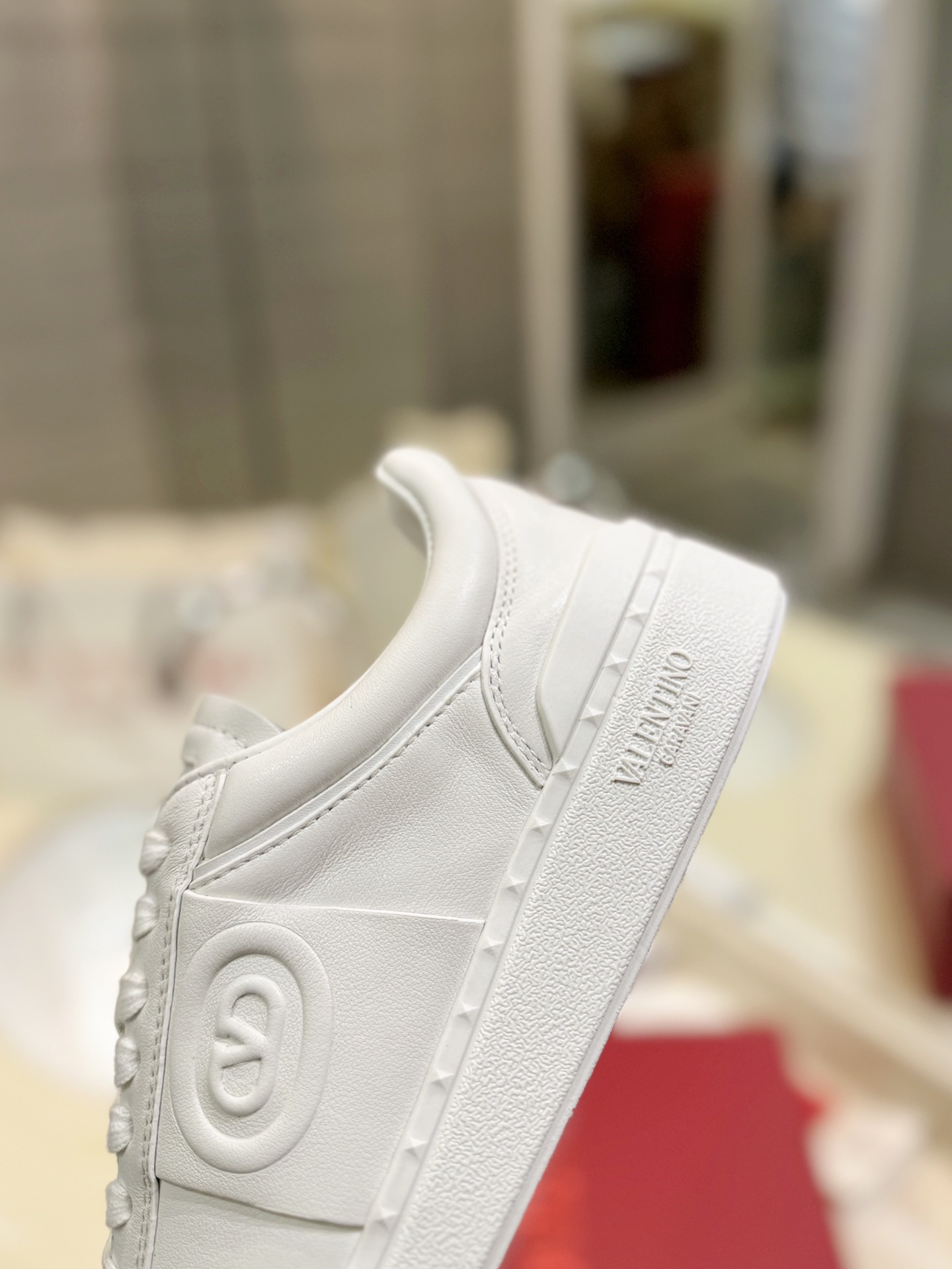 Male Sneakers L