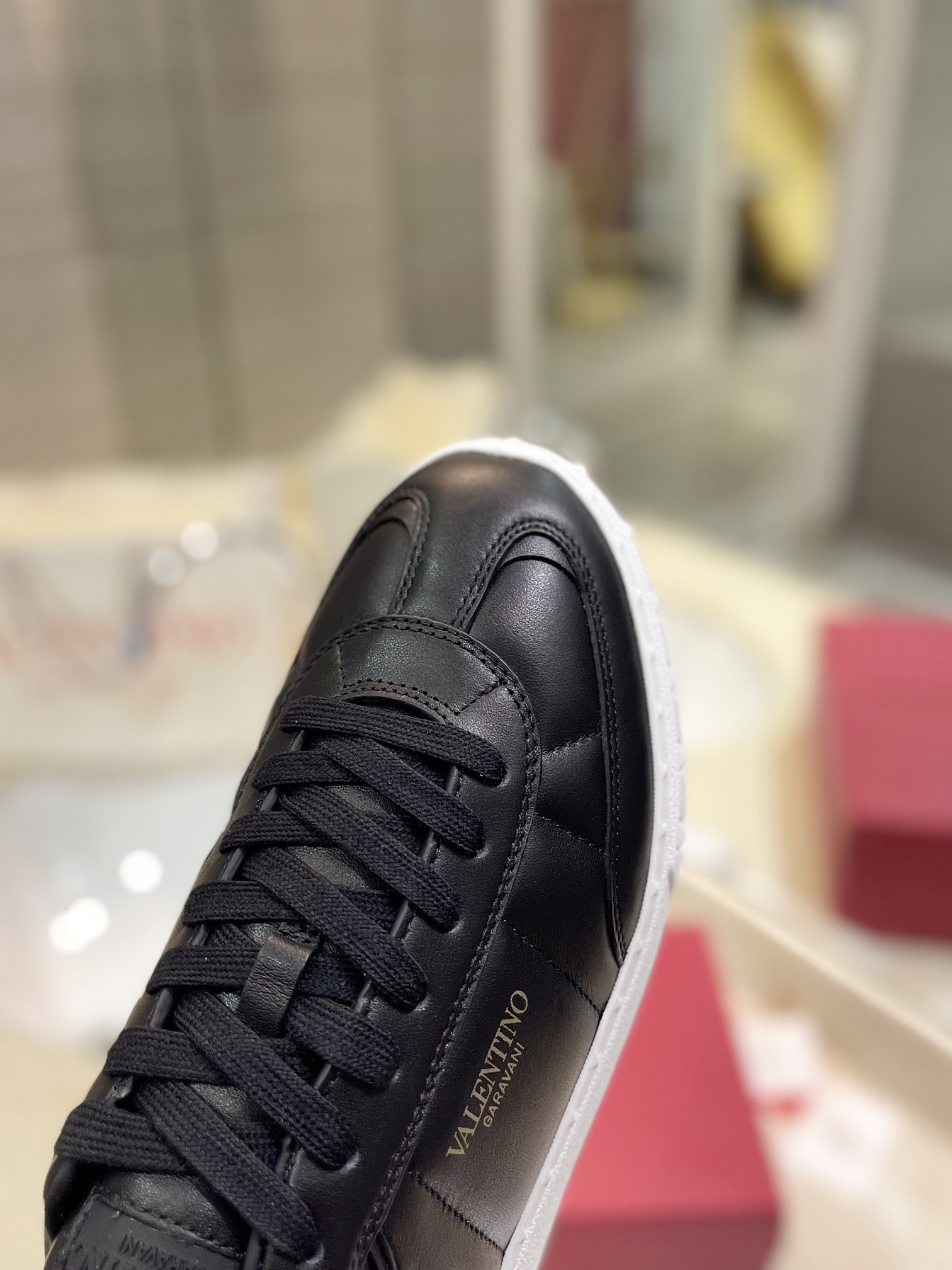 Male Sneakers L