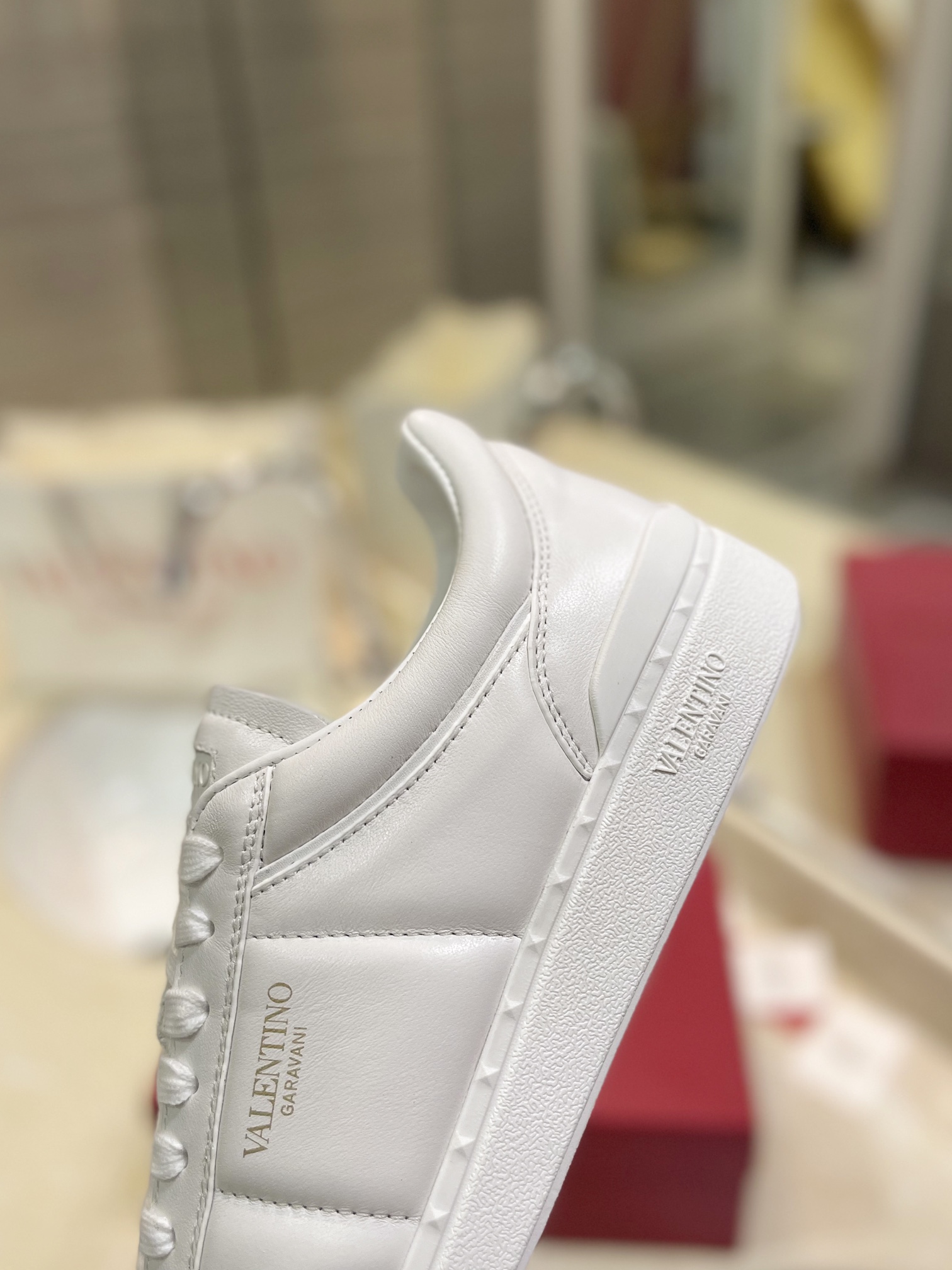 Male Sneakers L