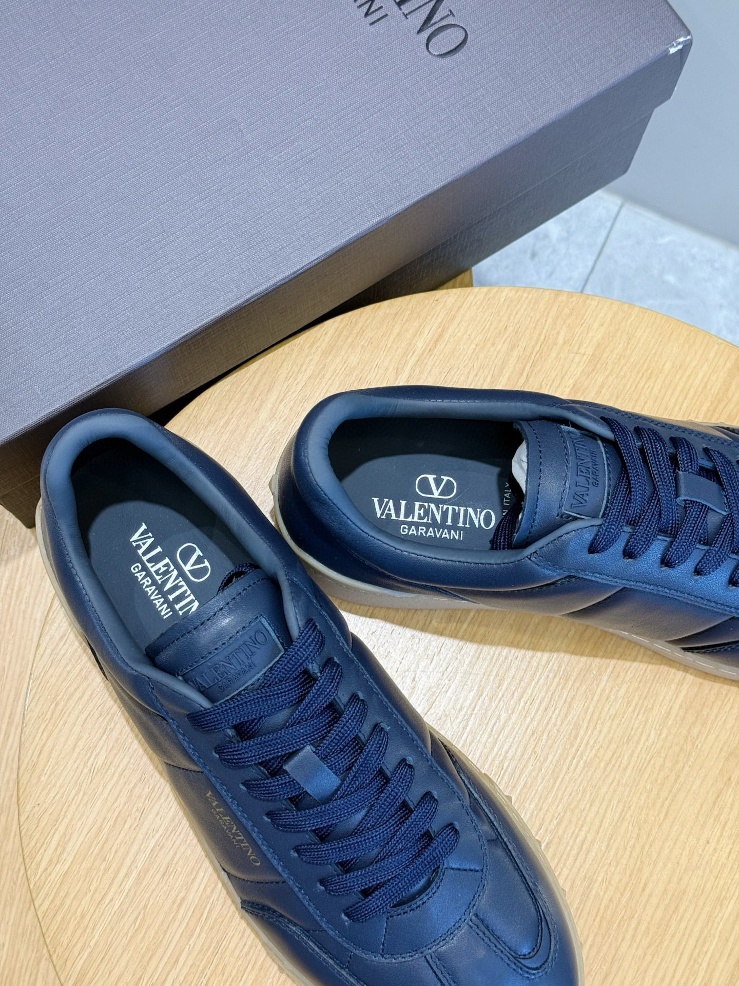 Valentino Couple Sneakers L-s