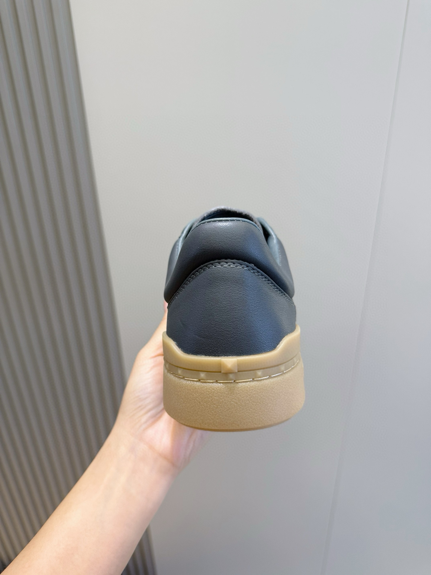 Valentino Couple Sneakers L-s