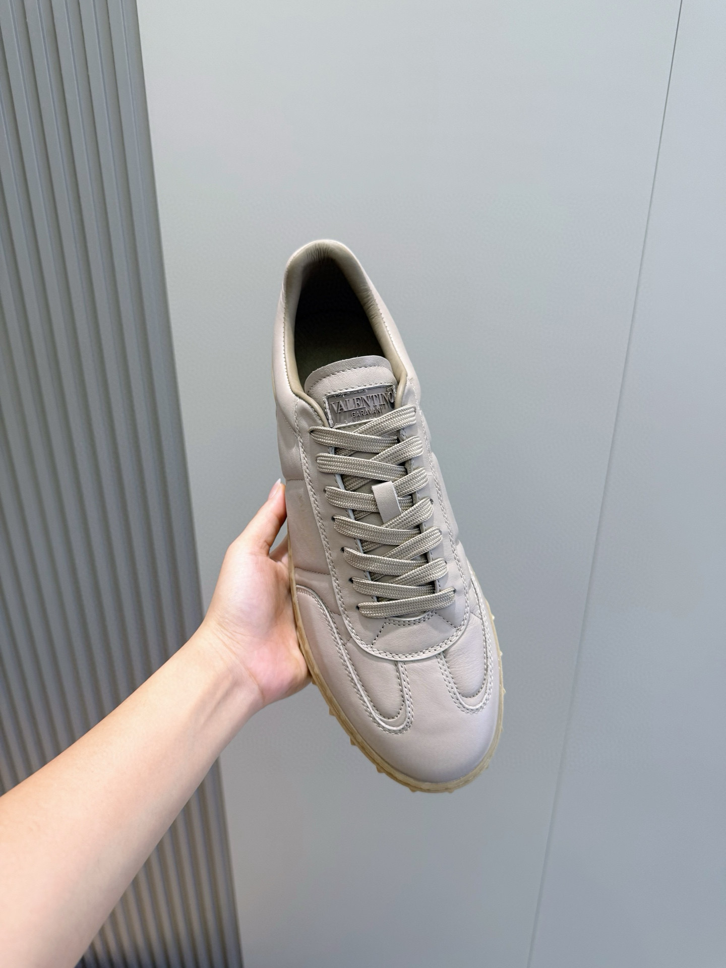 Valentino Couple Sneakers L-s