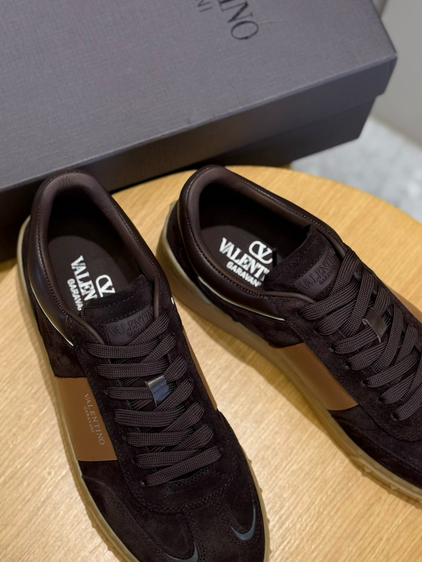 Valentino Couple Sneakers L-s