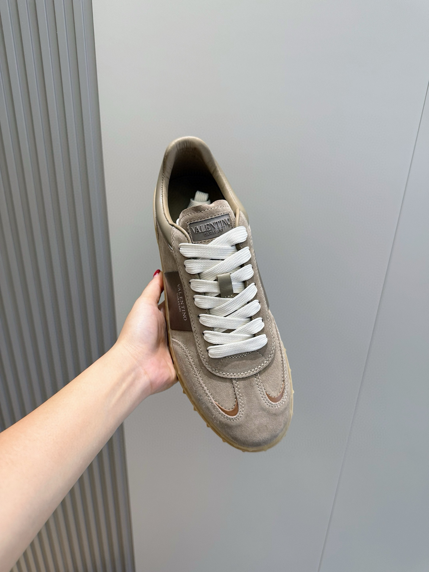 Valentino Couple Sneakers L-s